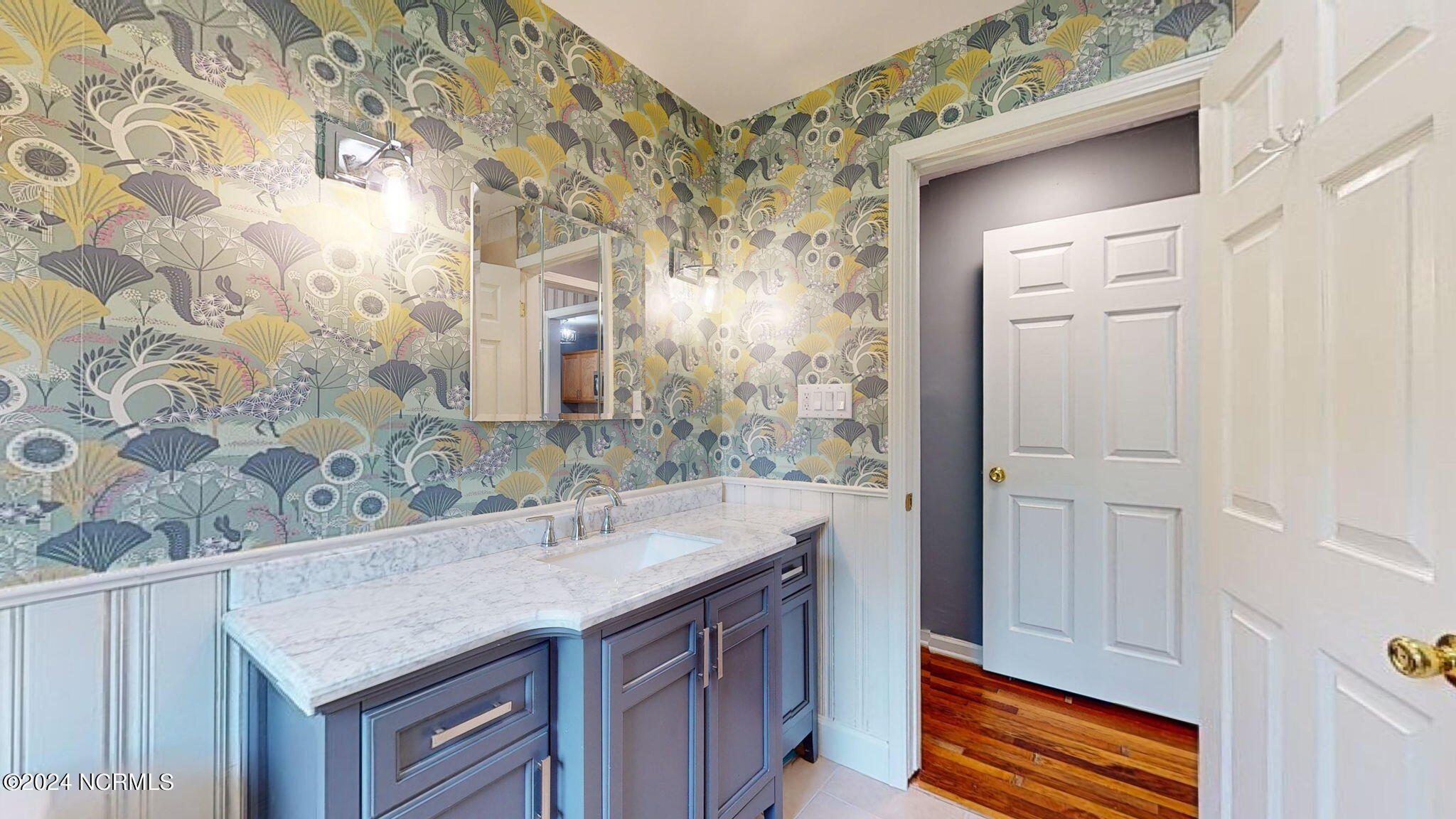 647 W Shore Drive Property Photo 44