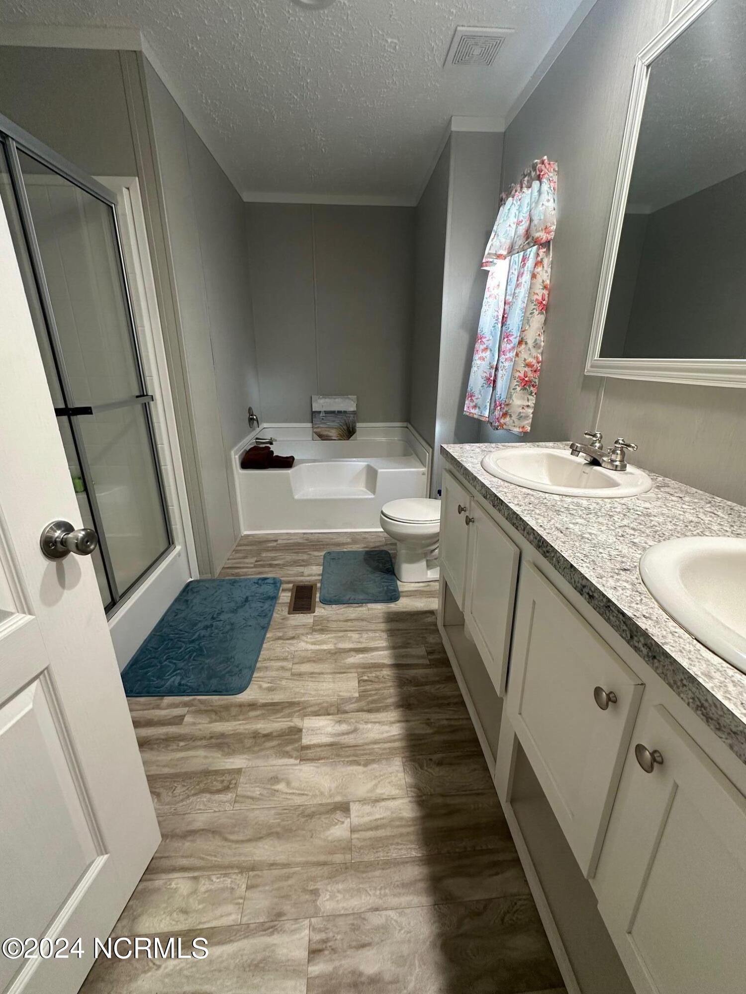 5097 Lakewood Drive Property Photo 25