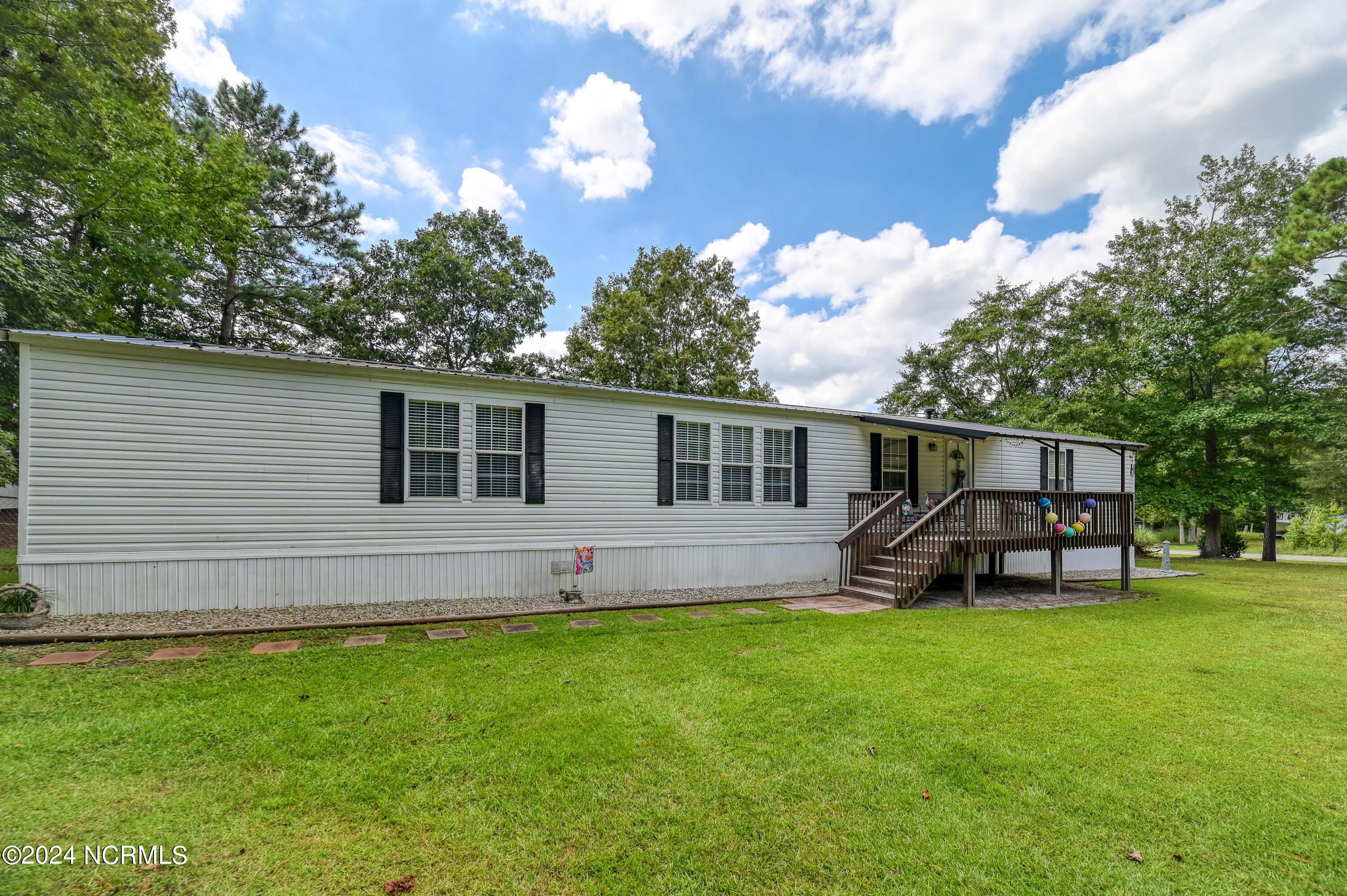 413 Fawn Drive Property Photo 25
