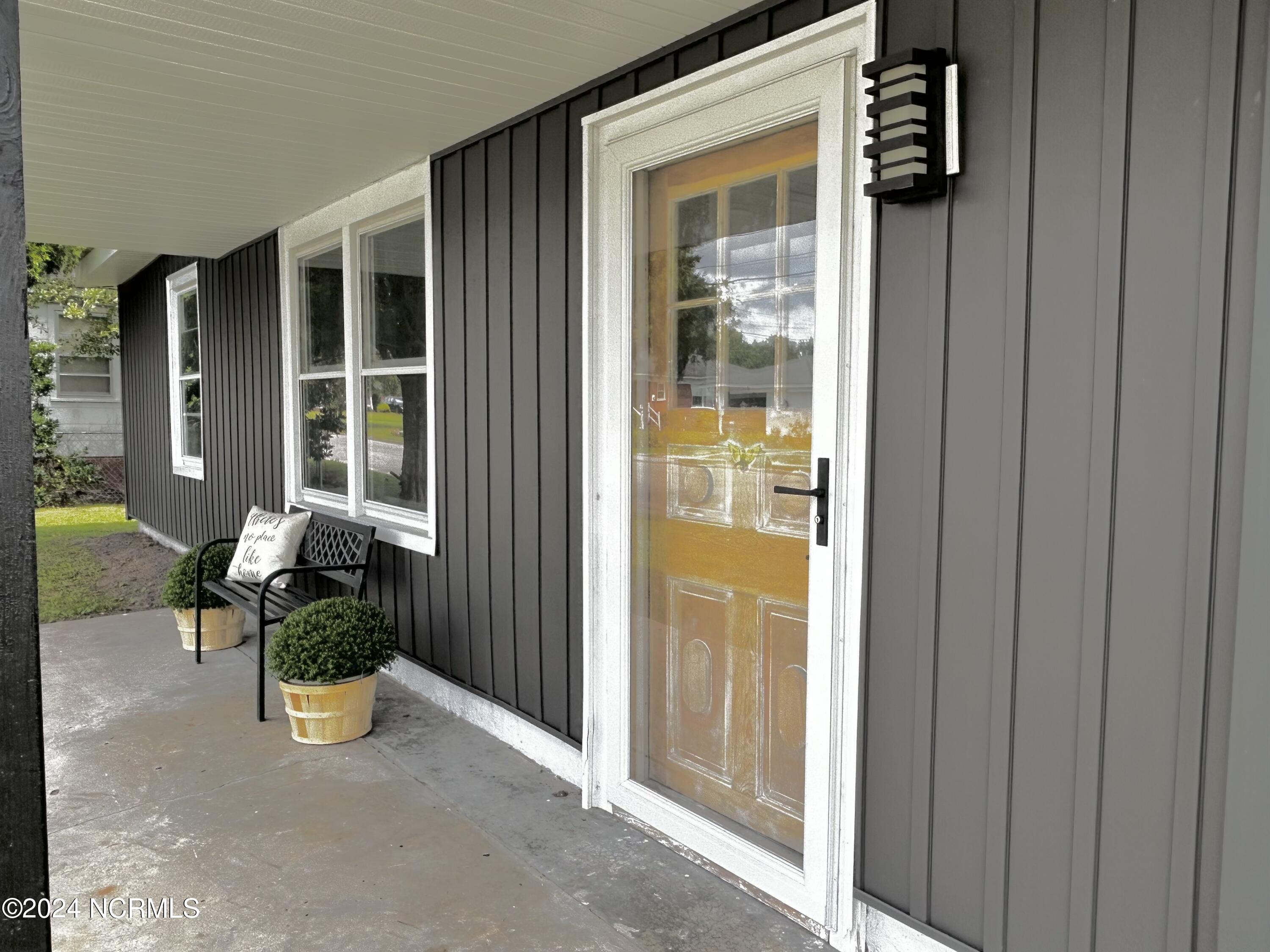104 Charles Street Property Photo 4