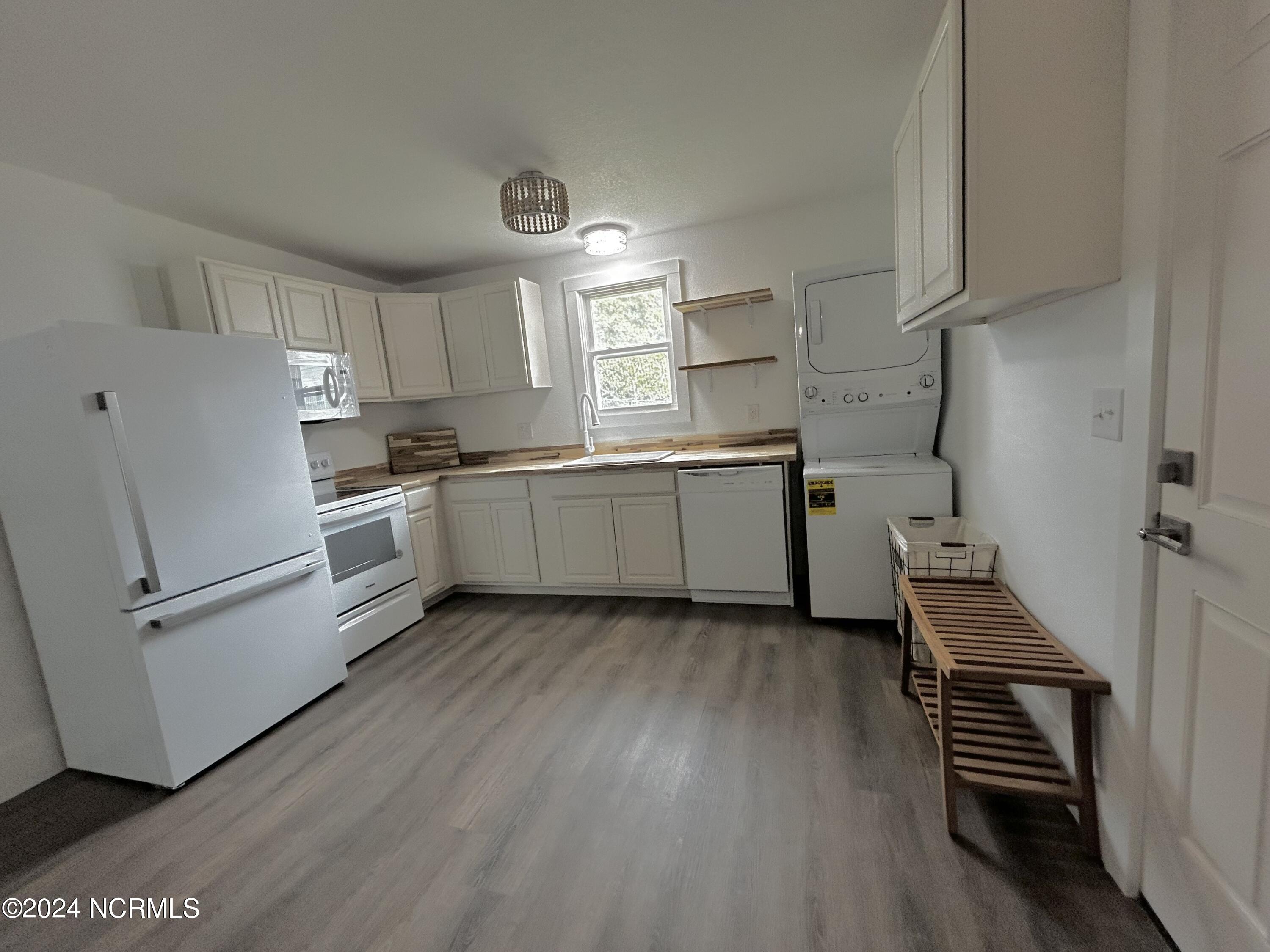 104 Charles Street Property Photo 11