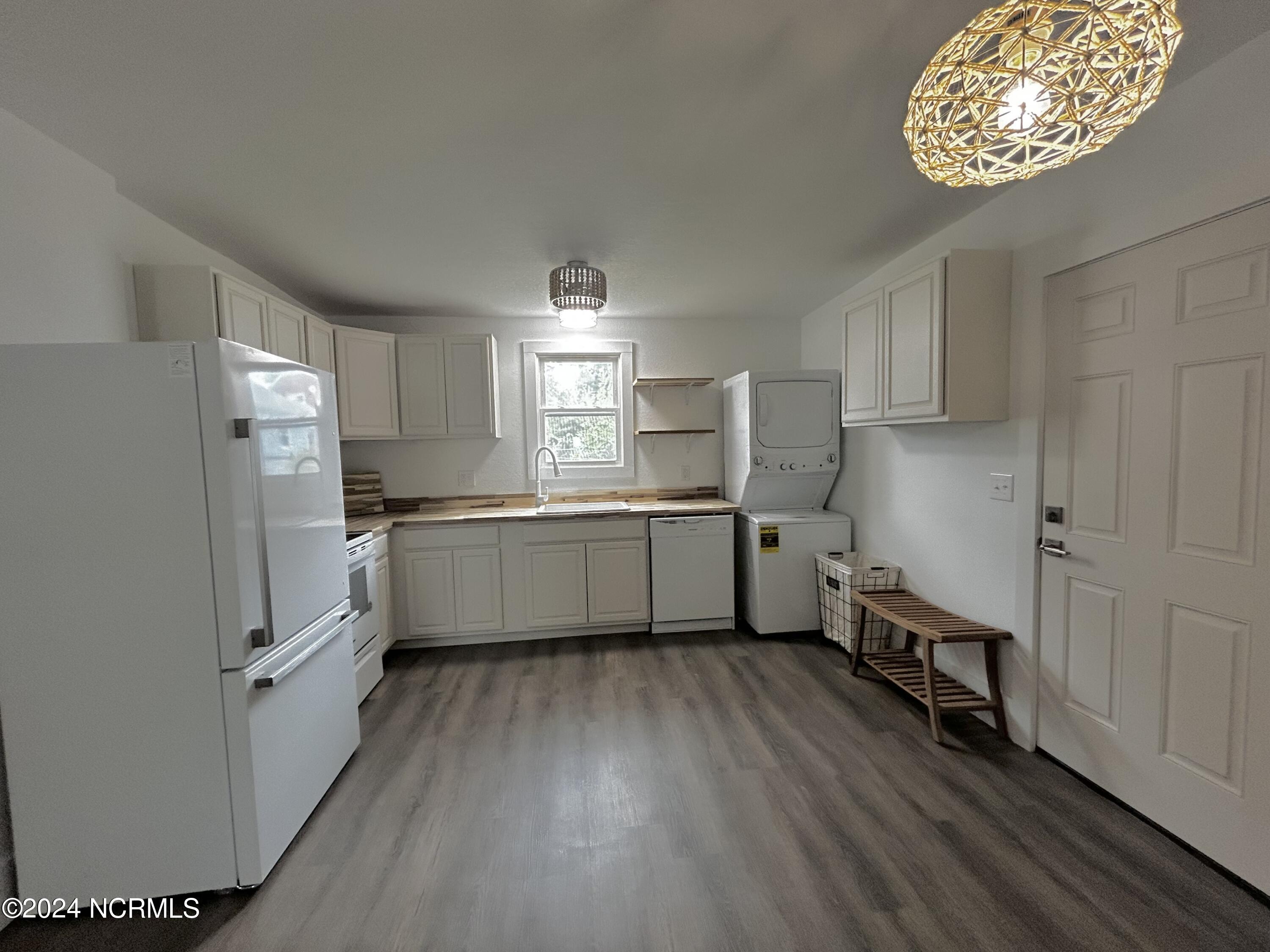 104 Charles Street Property Photo 17