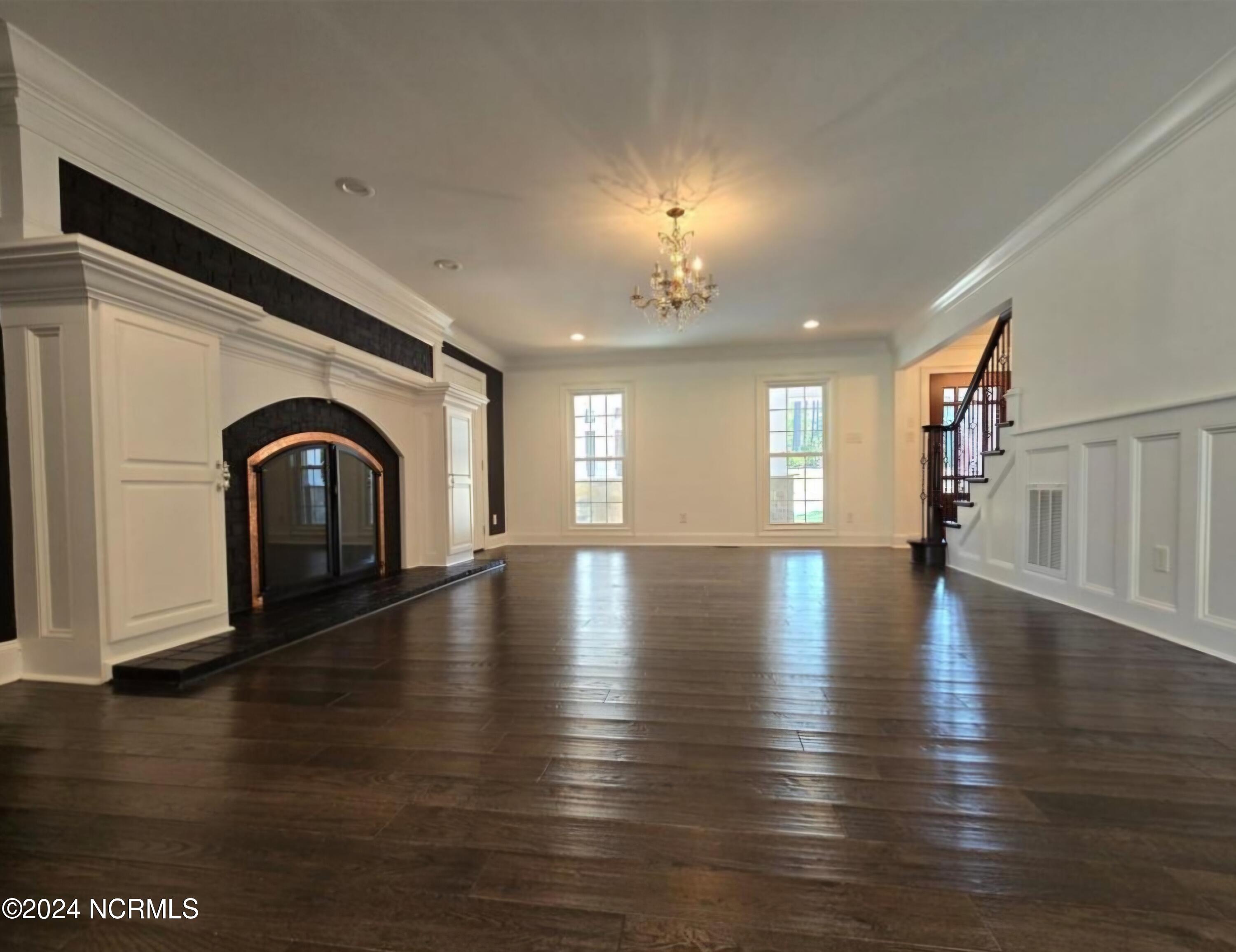 6856 Thames Drive Property Photo 16