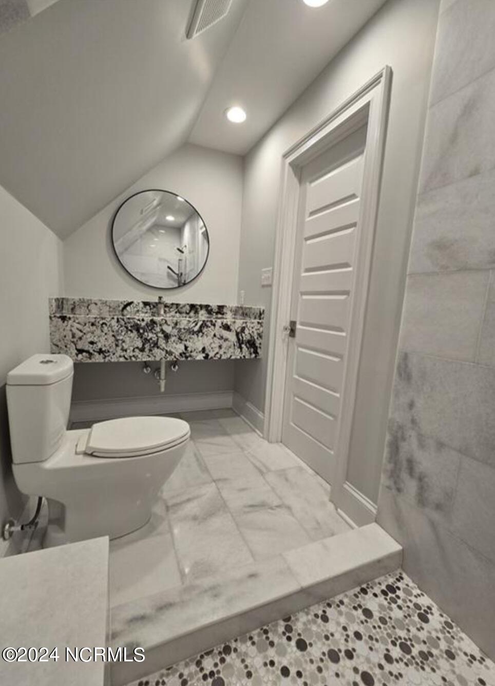 6856 Thames Drive Property Photo 44