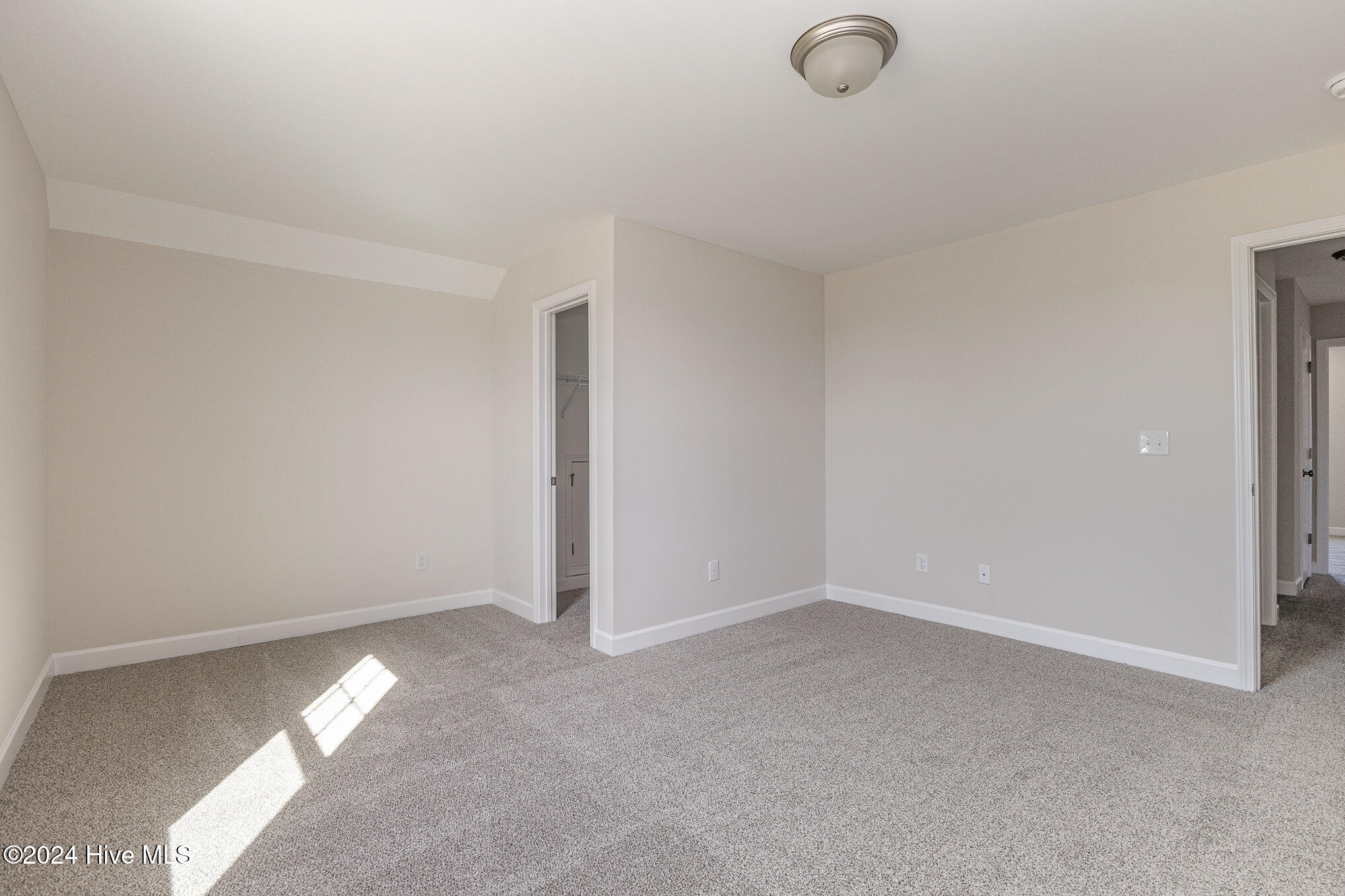 175 Trescott Street Property Photo 20