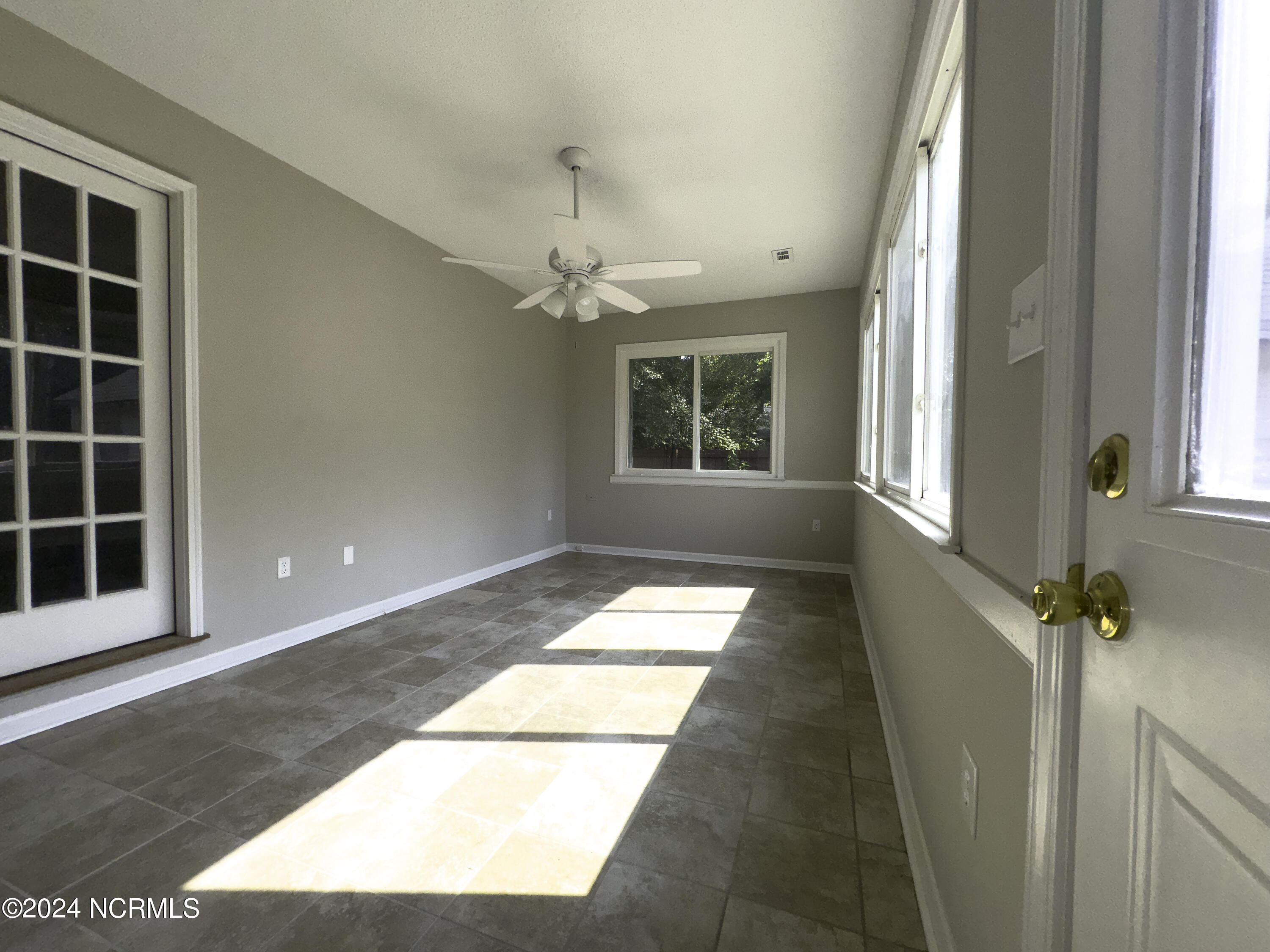 104 Sprucewood Court Property Photo 9