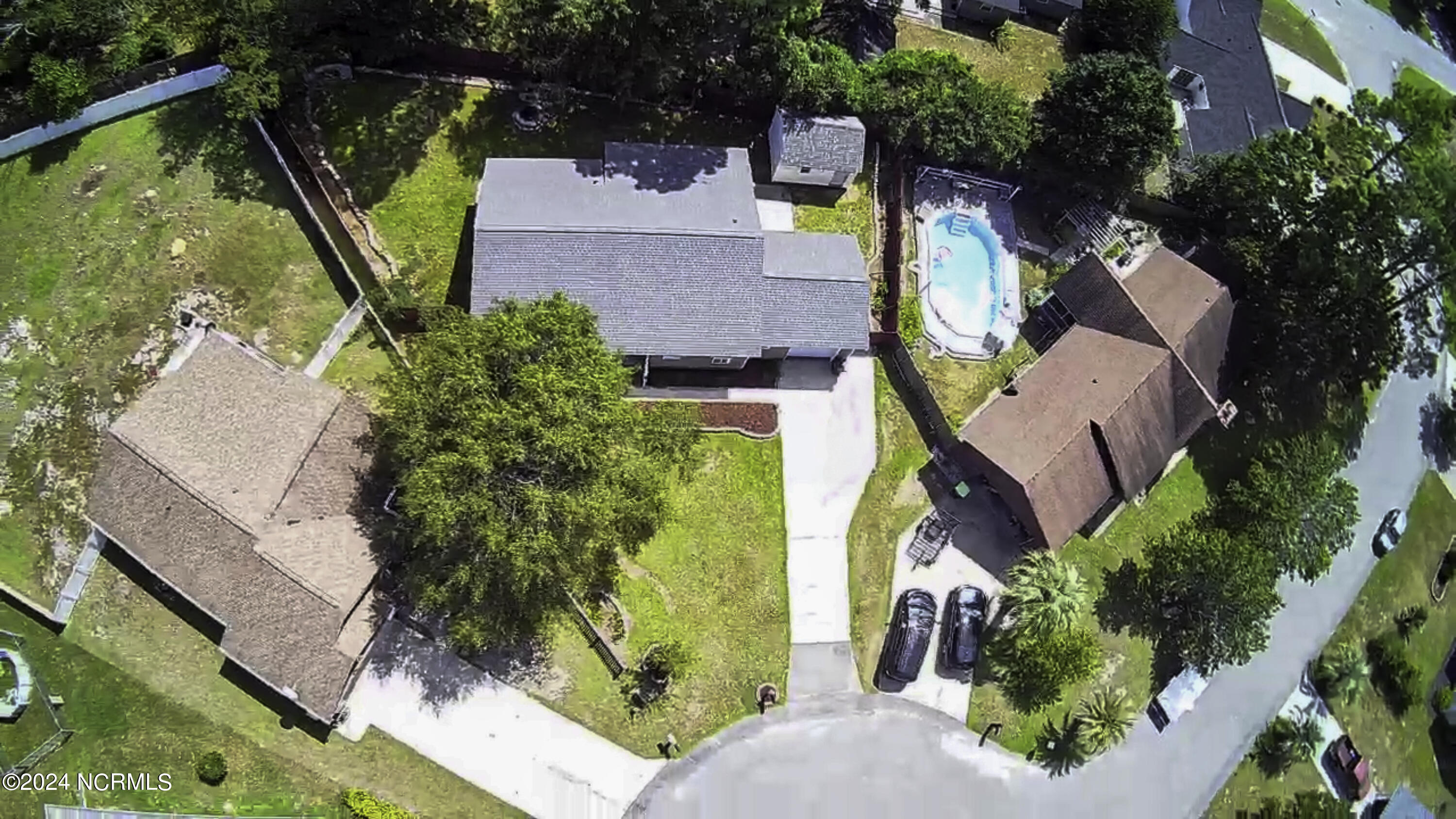 104 Sprucewood Court Property Photo 27