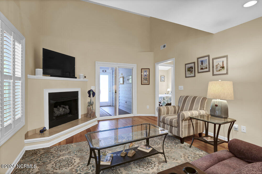 622 Sloop Pointe Lane Property Photo 3
