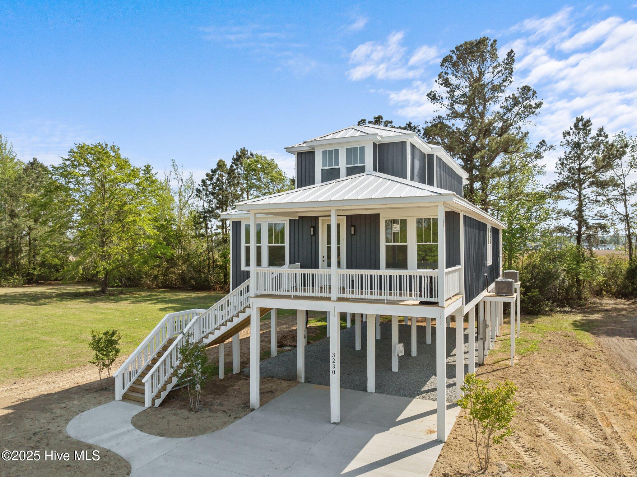 3230 Whichards Beach Road Property Photo 6