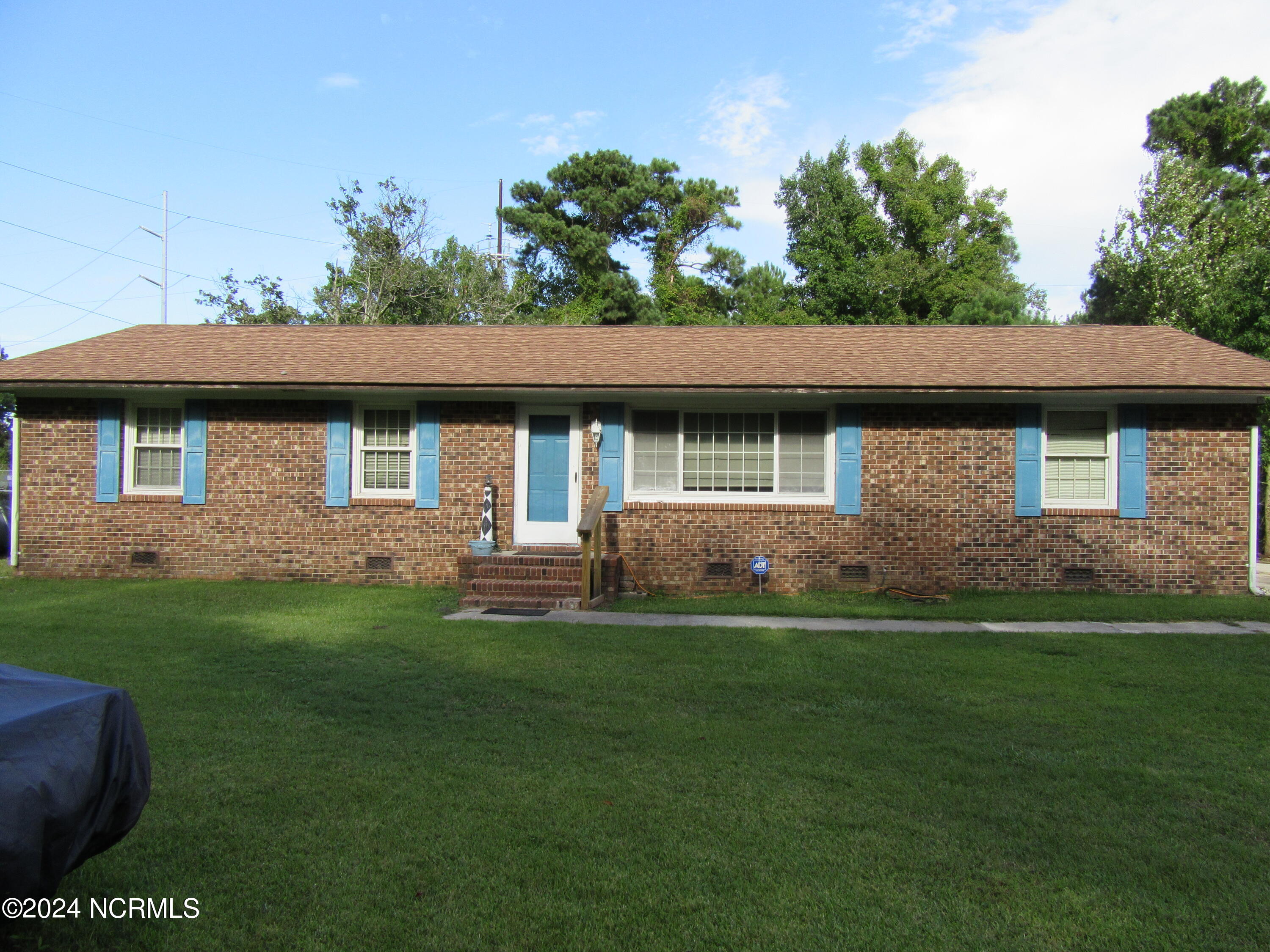 1120 Highway 101 Property Photo 1