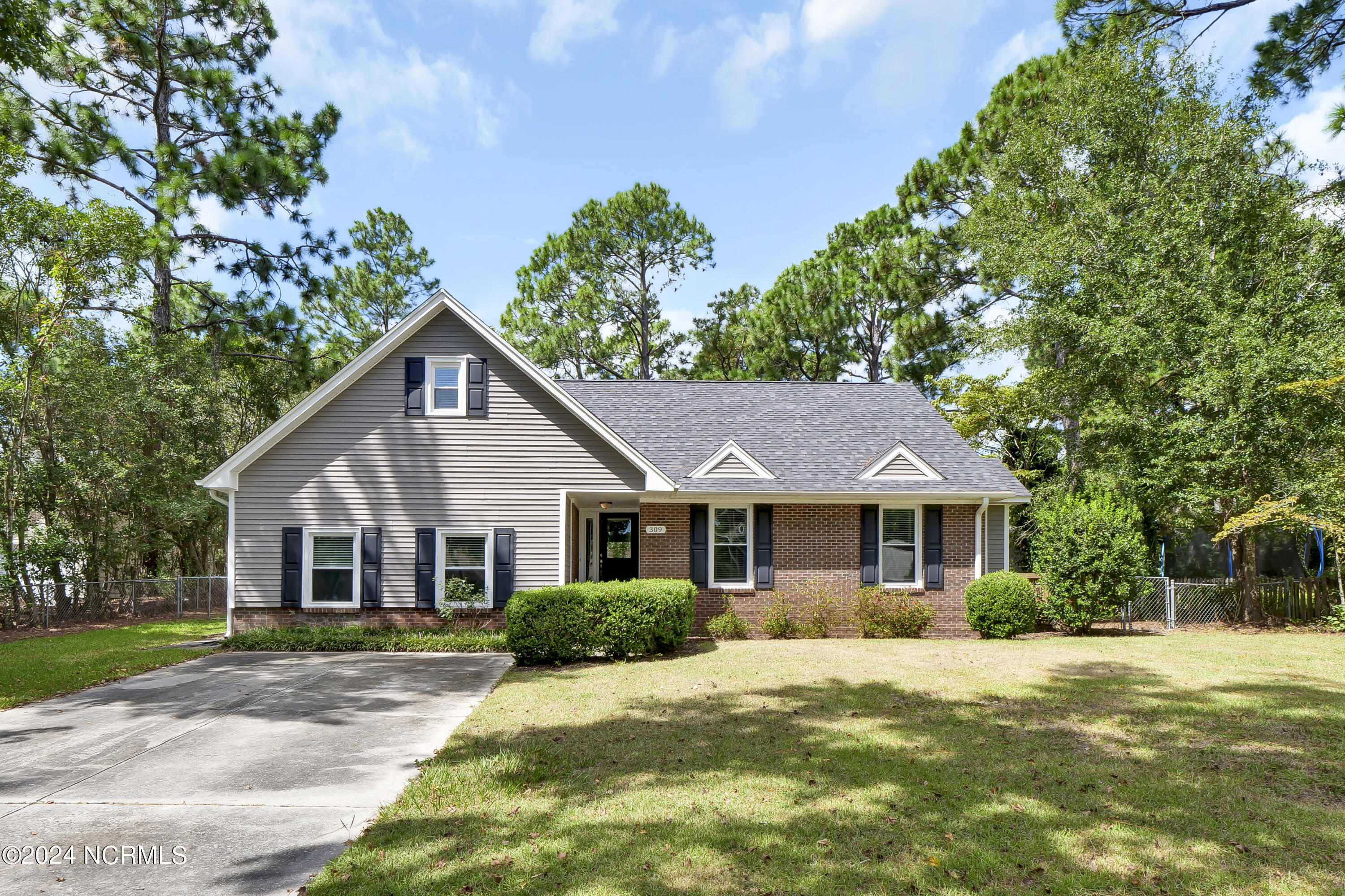 309 Birds Nest Court Property Photo 2