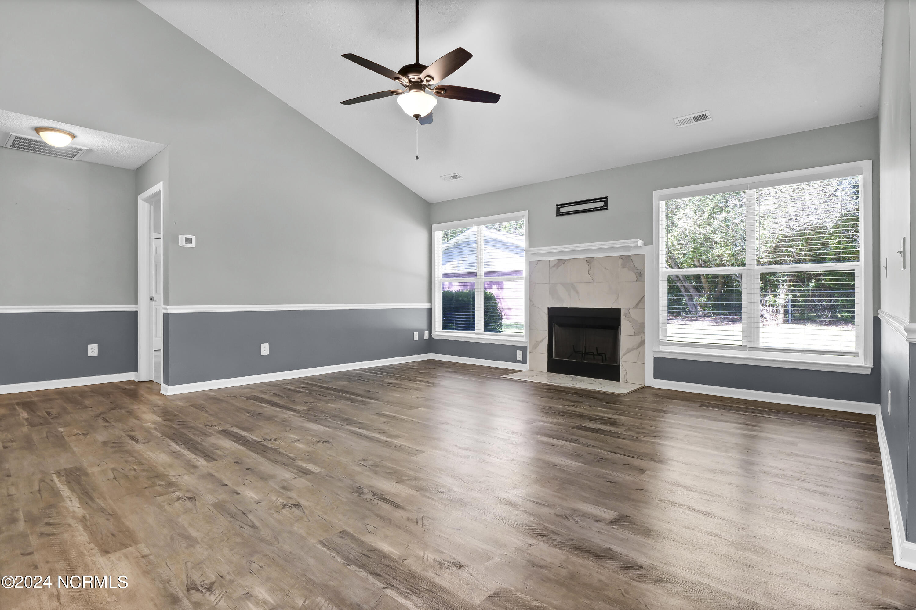 309 Birds Nest Court Property Photo 4