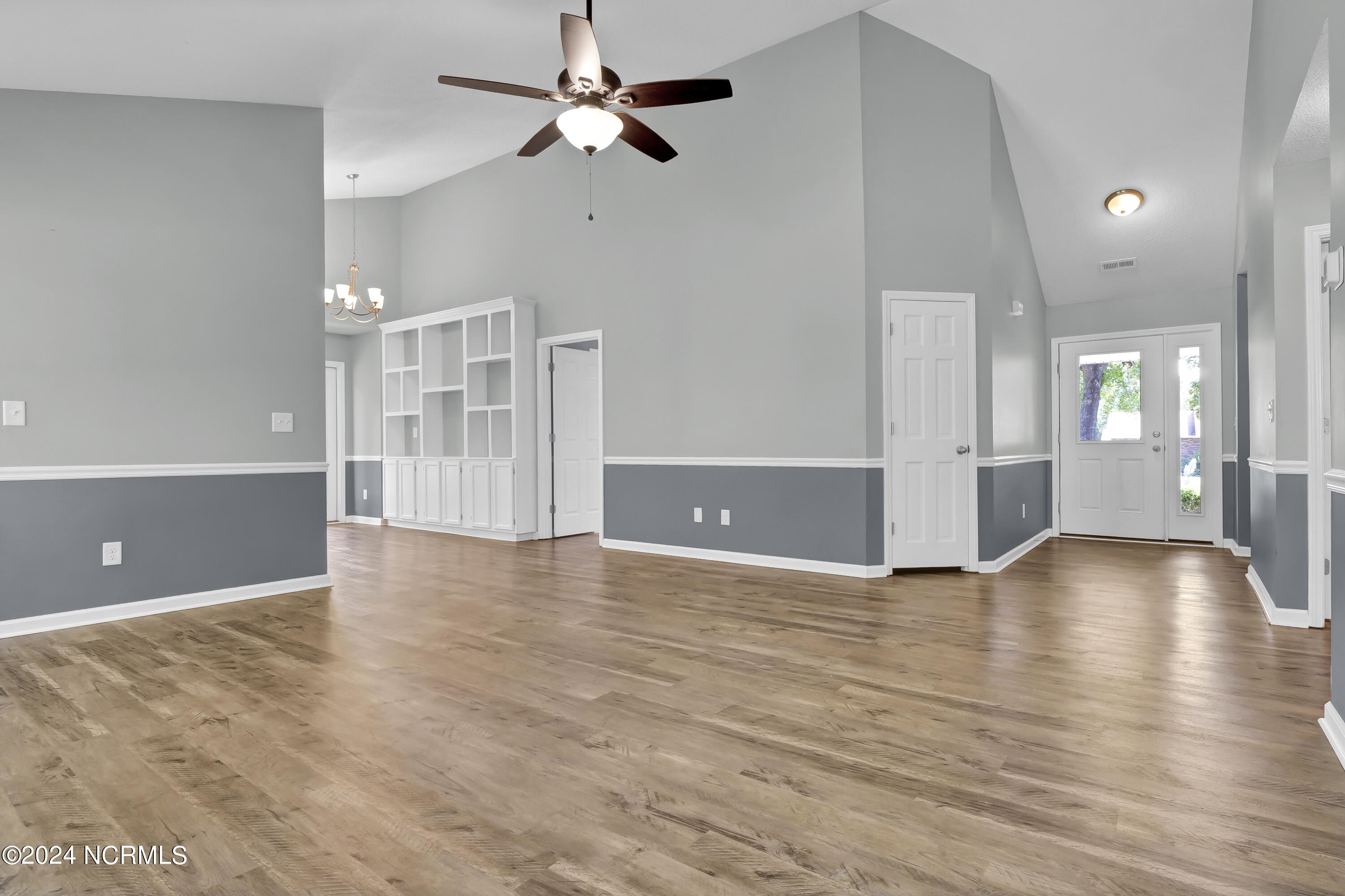 309 Birds Nest Court Property Photo 5