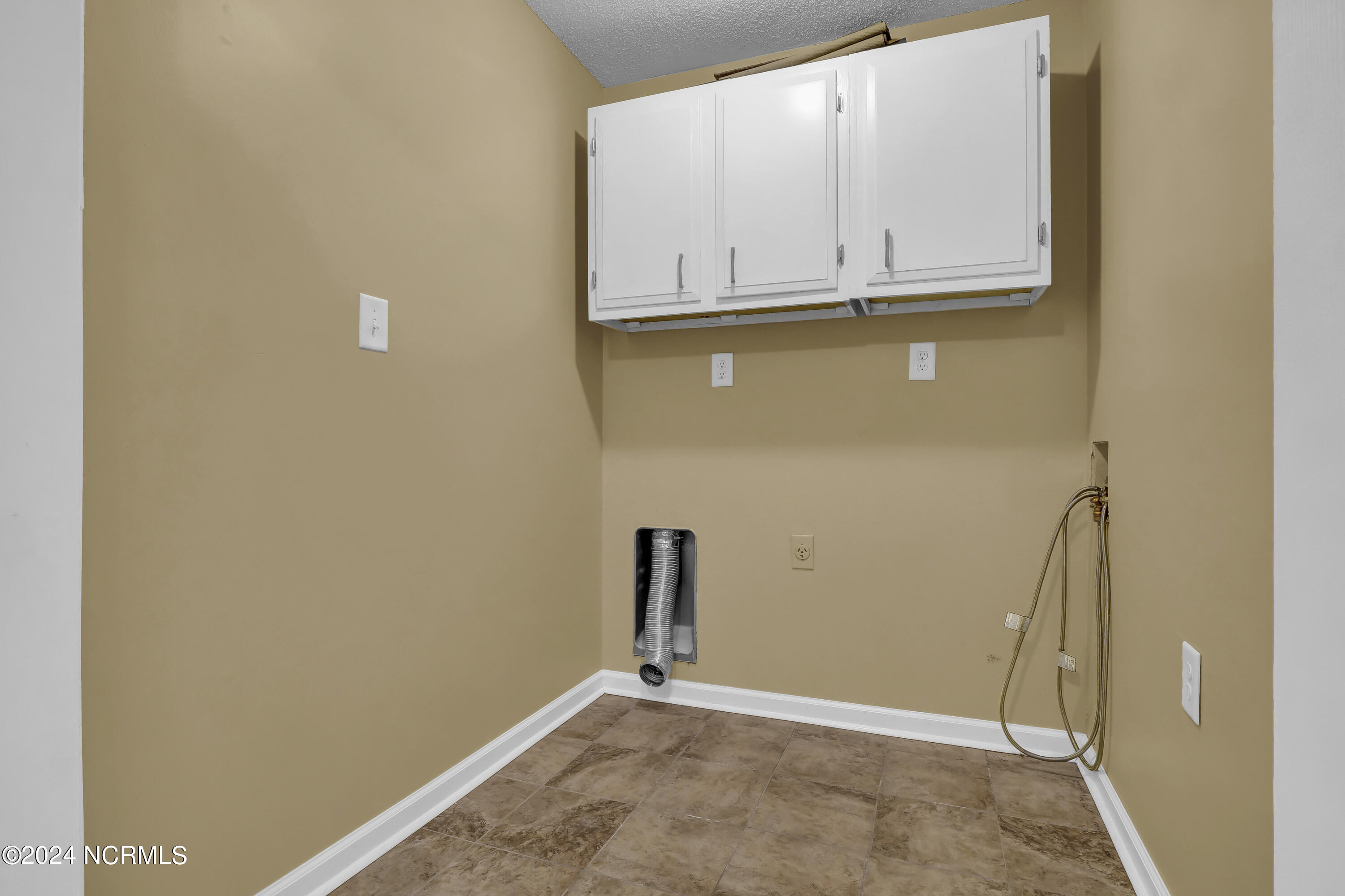 309 Birds Nest Court Property Photo 21