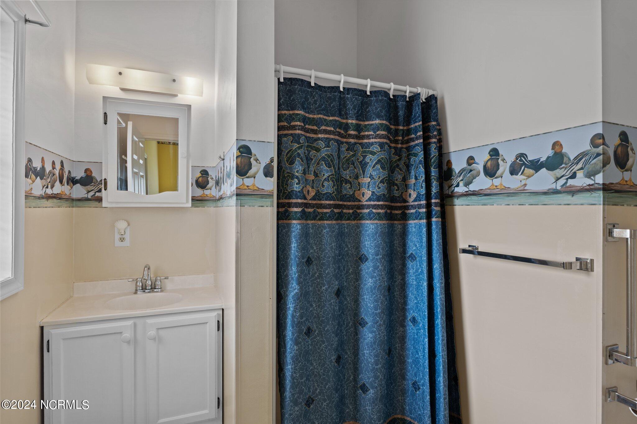 218 Rochelle Drive Property Photo 6