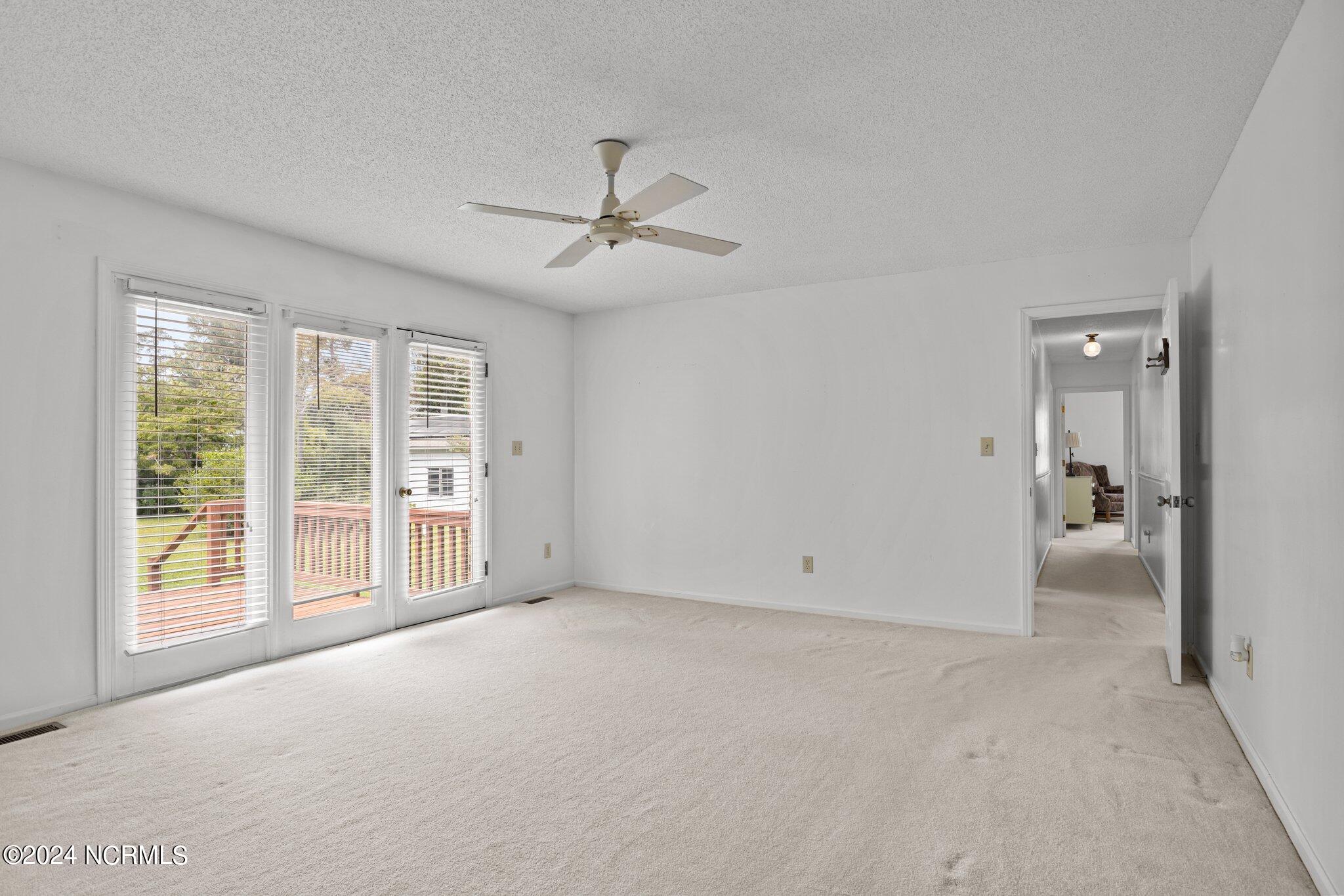 218 Rochelle Drive Property Photo 20