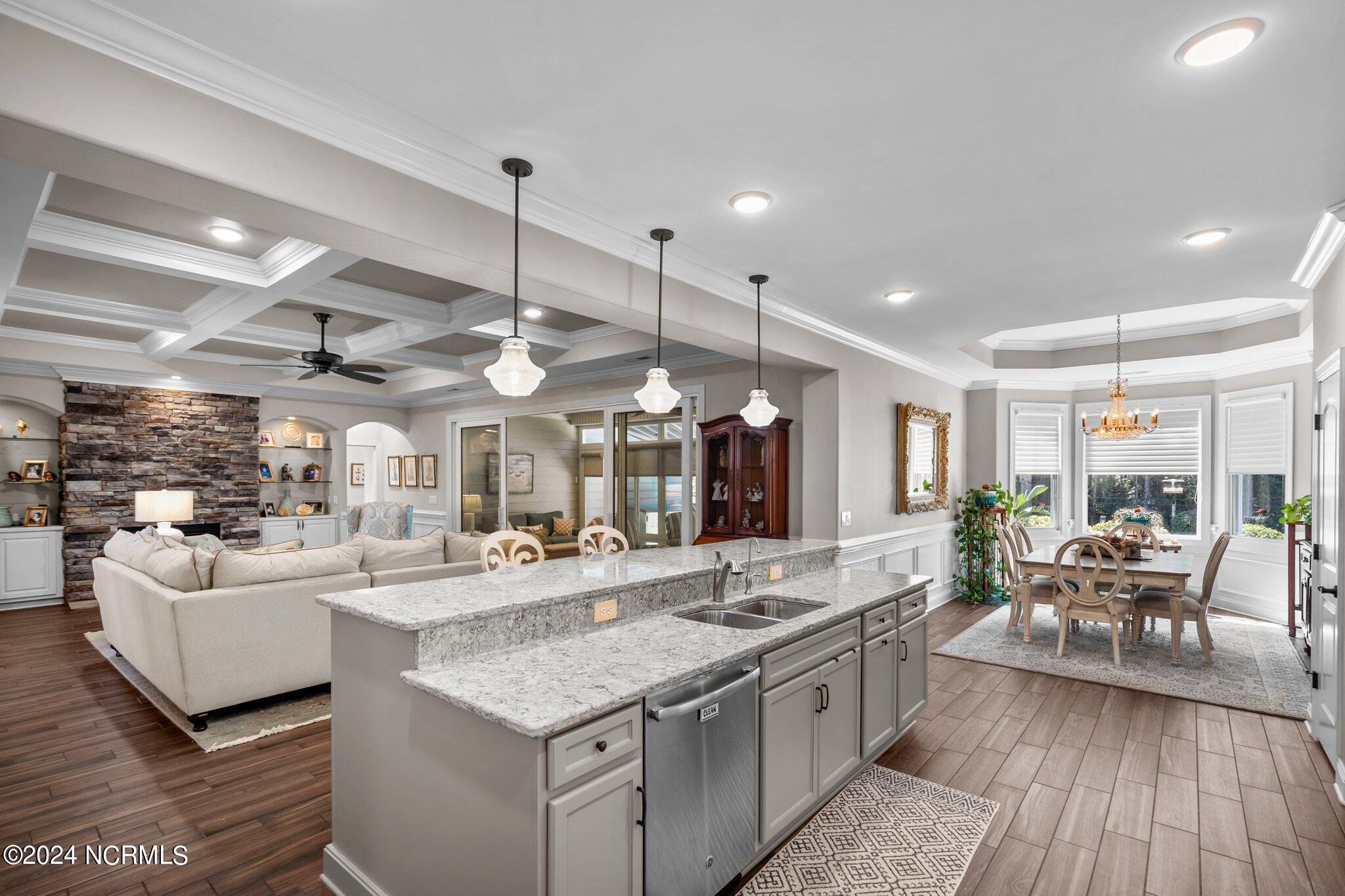 6054 Shore Park Drive Property Photo 19