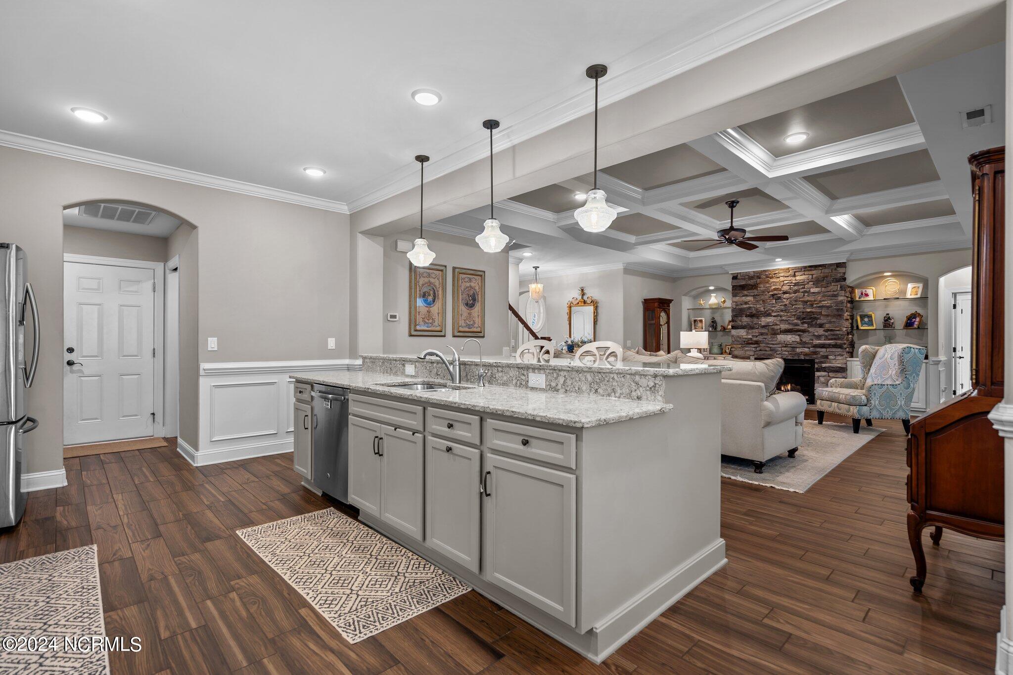 6054 Shore Park Drive Property Photo 20