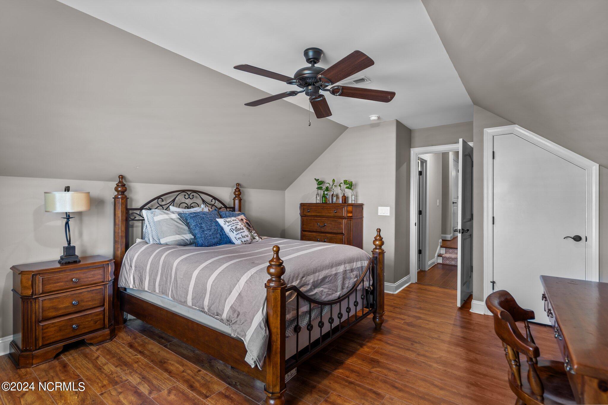 6054 Shore Park Drive Property Photo 39