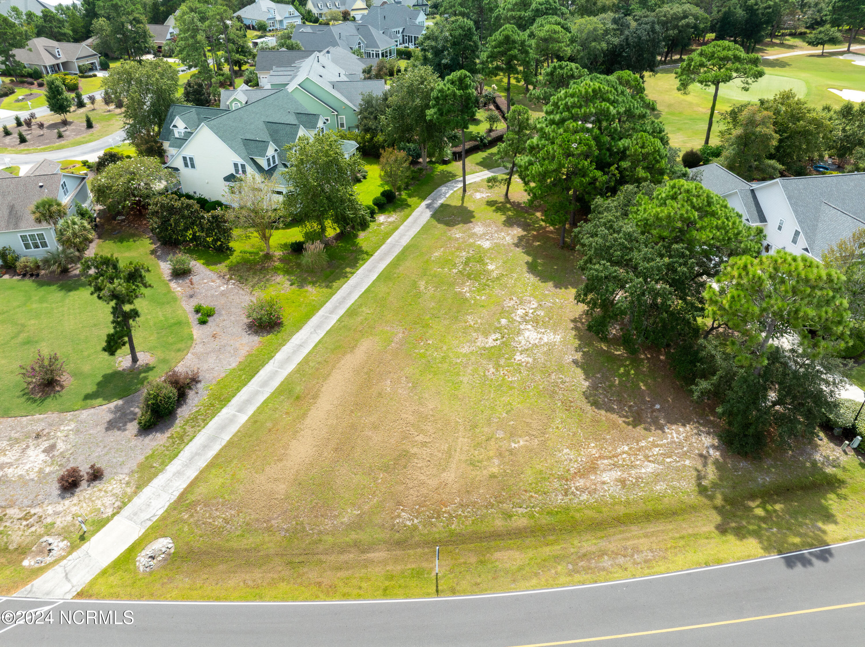 2515 St James Drive Property Photo 11