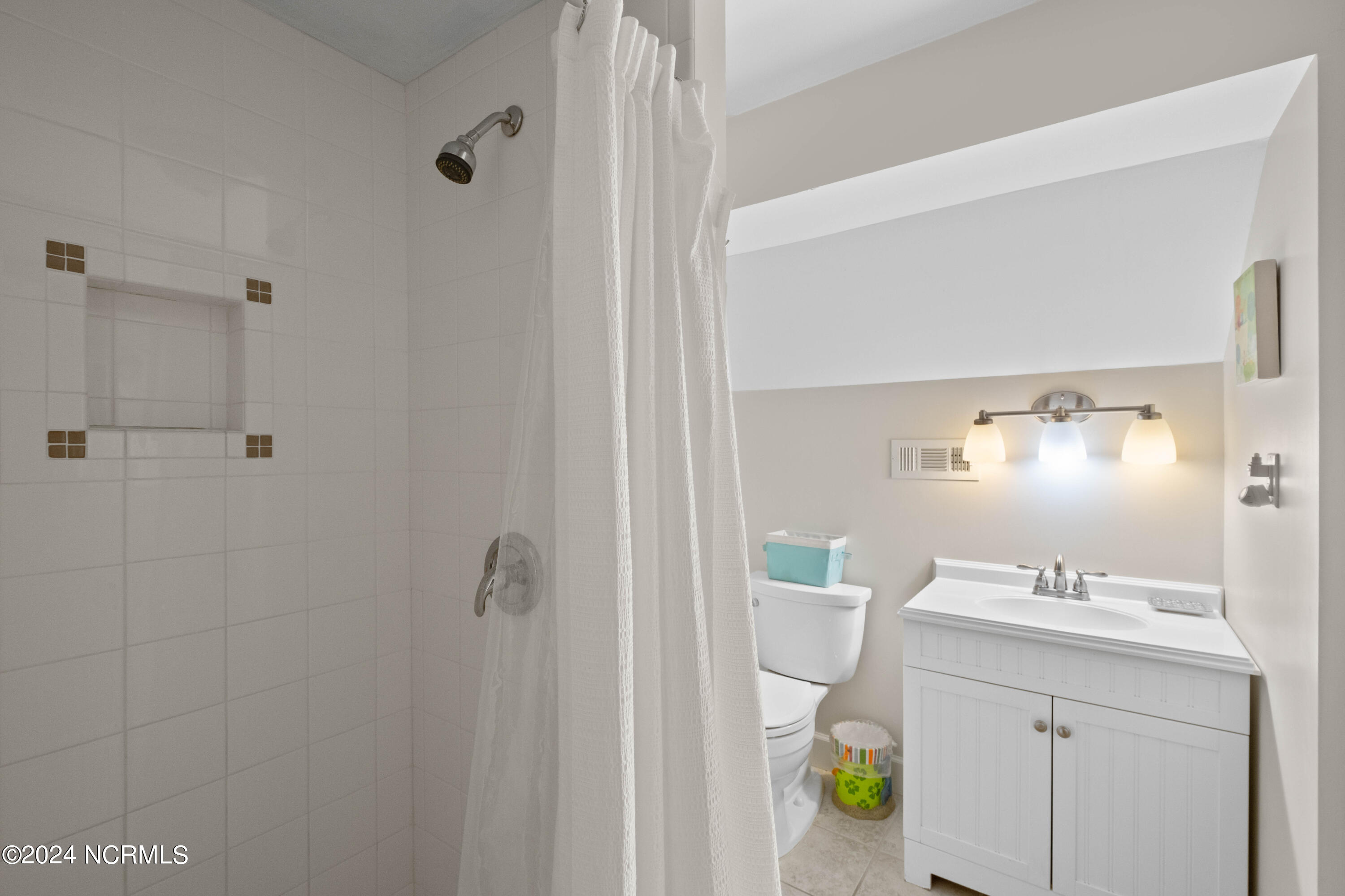 14 Waterthrush Court Property Photo 41