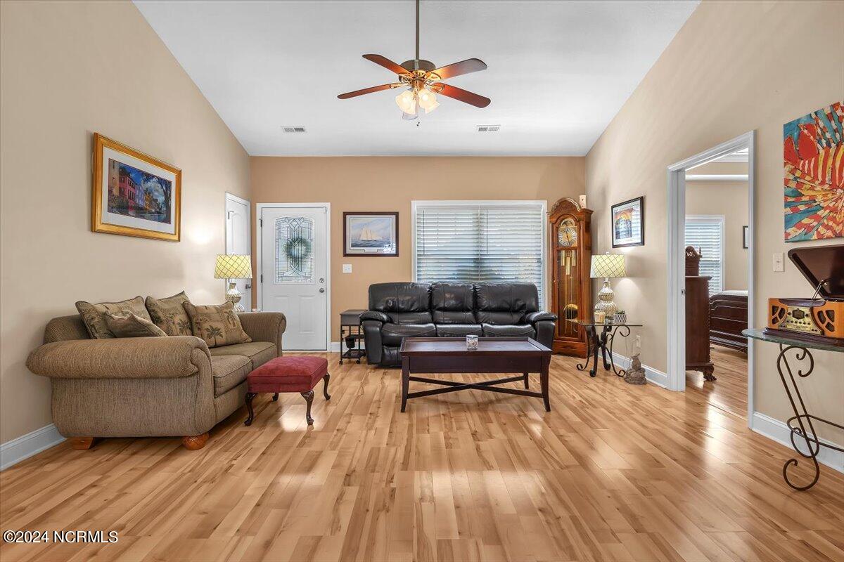1699 Cobblestone Drive Property Photo 24