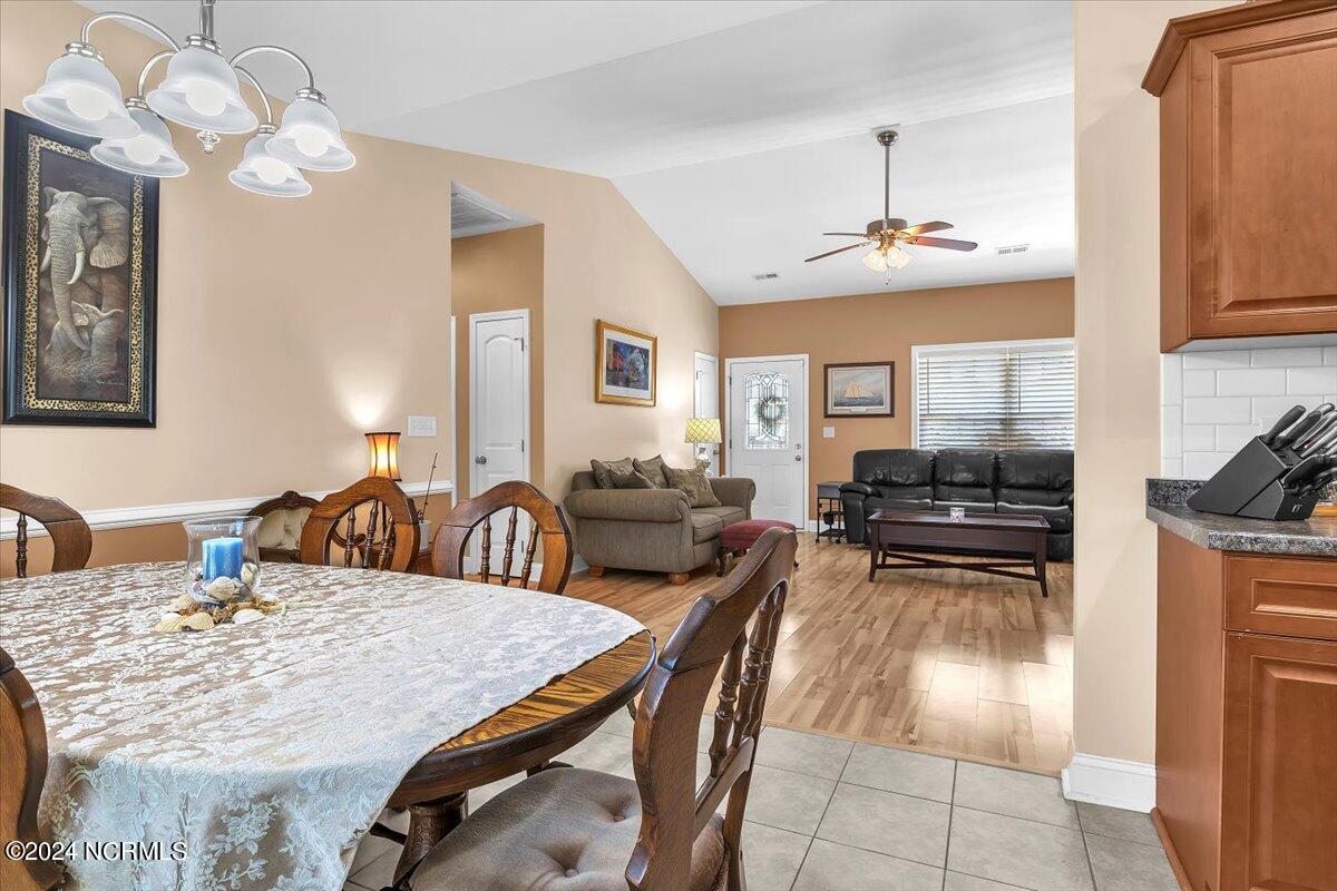 1699 Cobblestone Drive Property Photo 28
