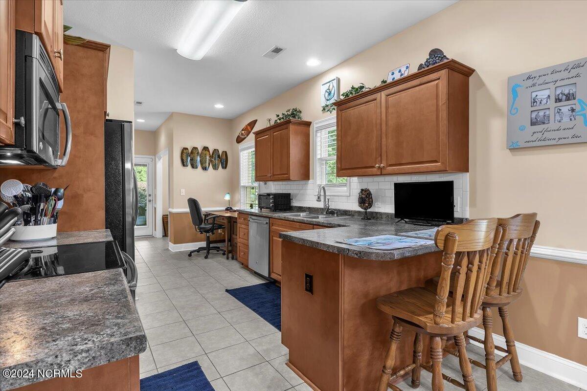 1699 Cobblestone Drive Property Photo 29
