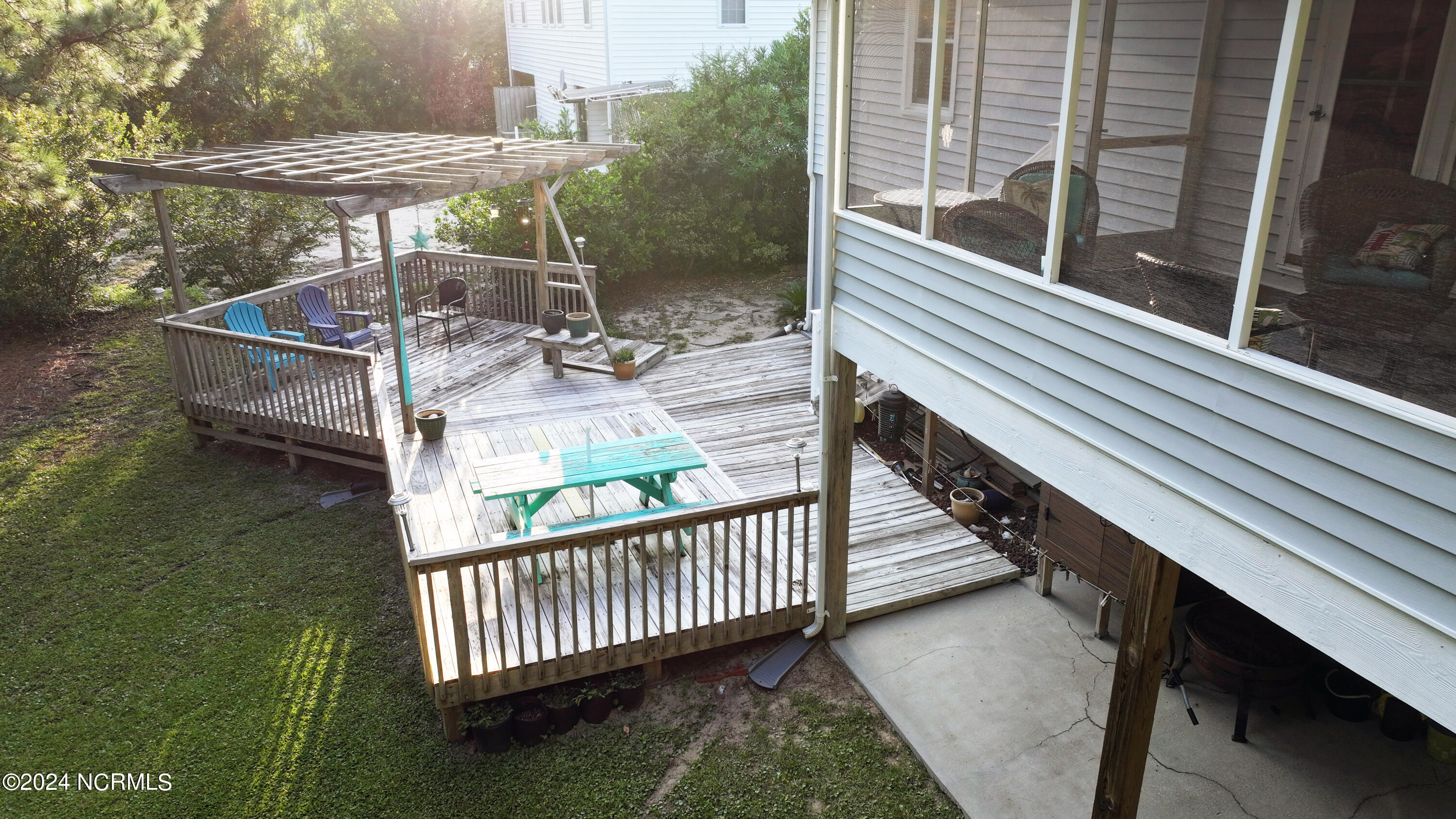 6911 Canal Drive Property Photo 10