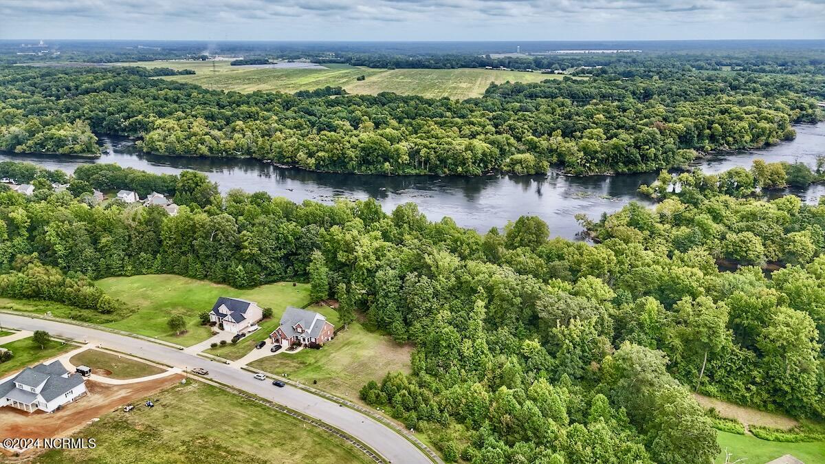 774 Rivers Edge Parkway Property Photo 6