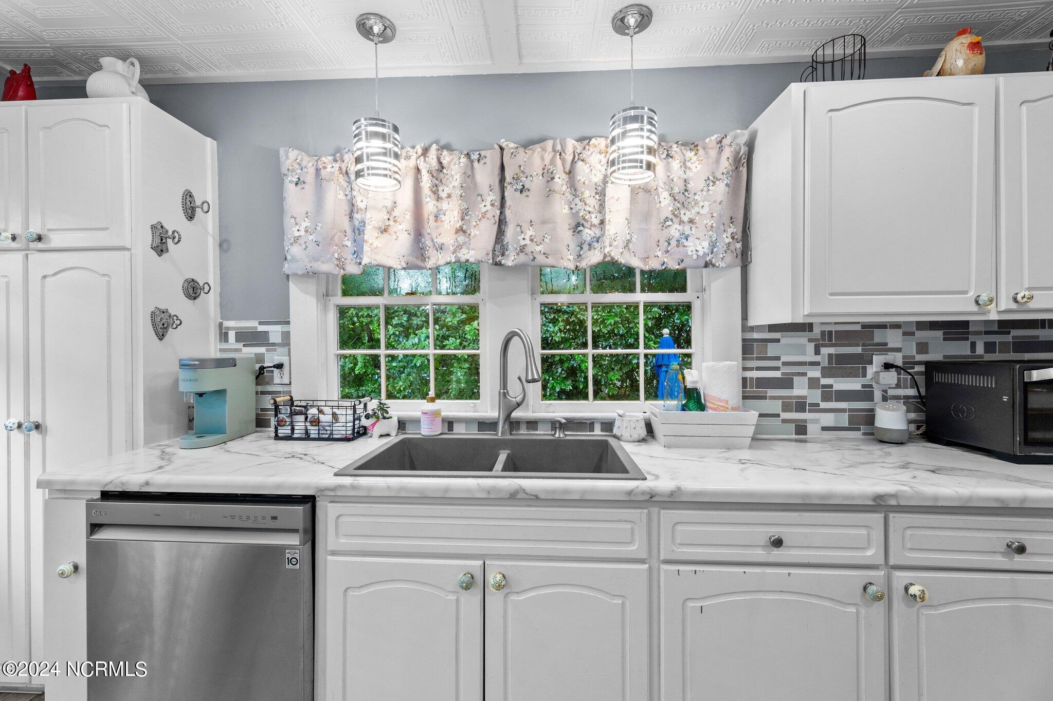 1510 N Pasteur Street Property Photo 29