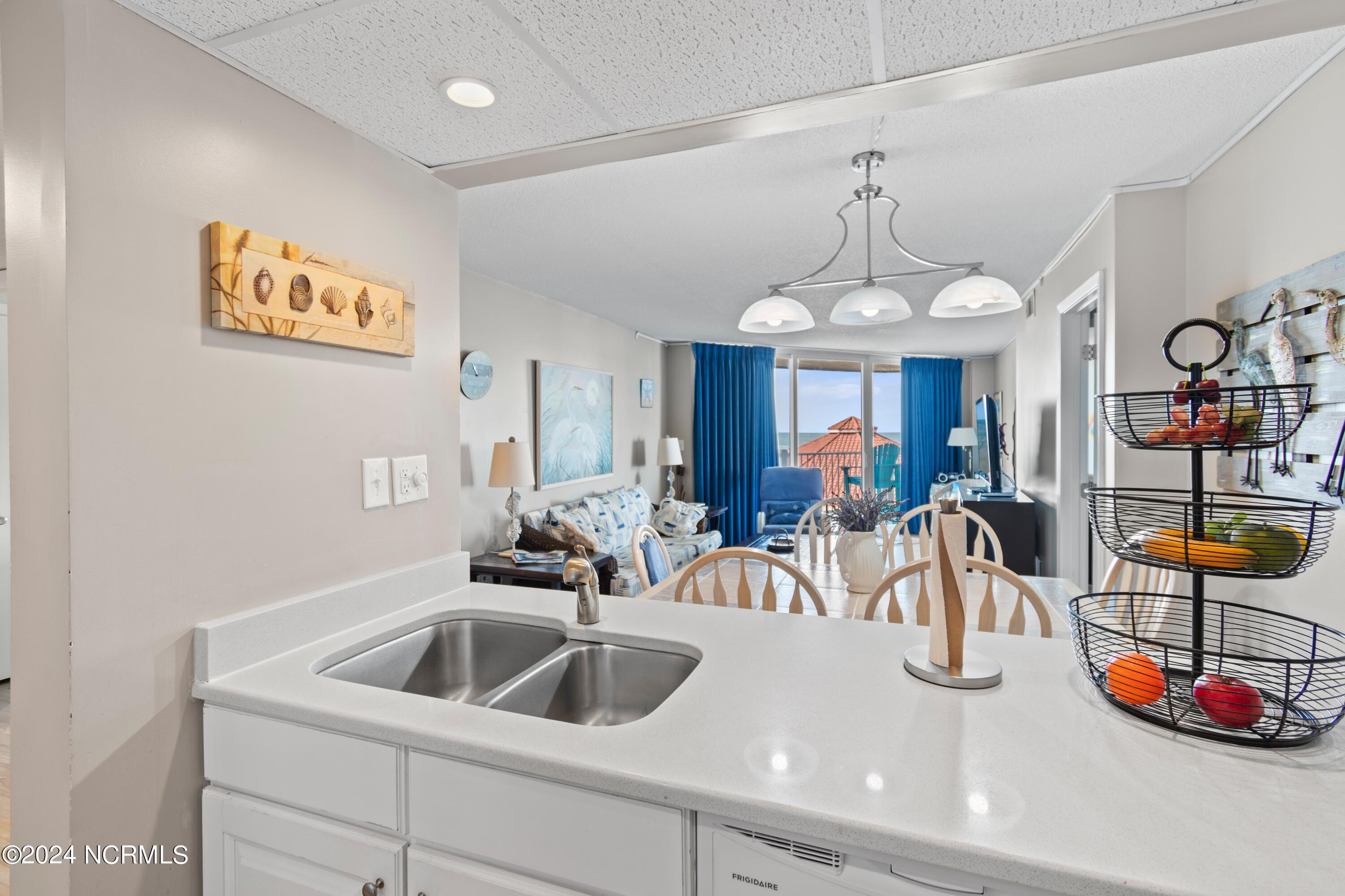 2000 New River Inlet Road Unit 2206 Property Photo 5