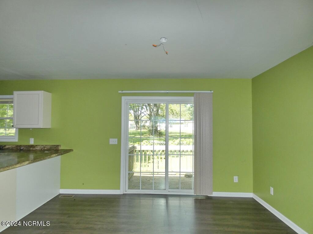 105 Walston Street Property Photo 7
