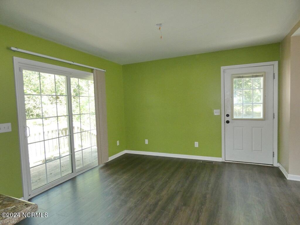 105 Walston Street Property Photo 9