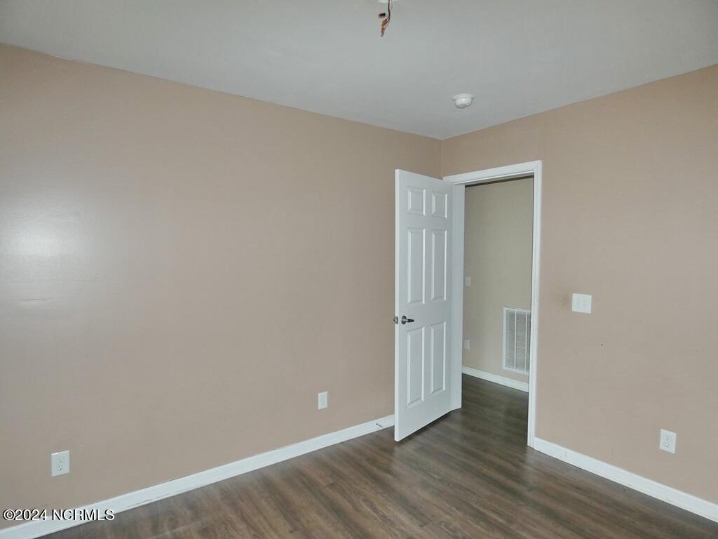 105 Walston Street Property Photo 23