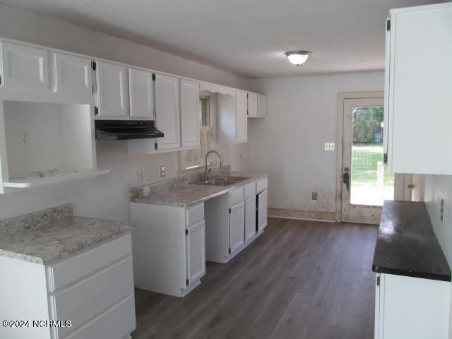 414 S Raleigh Street Property Photo 2