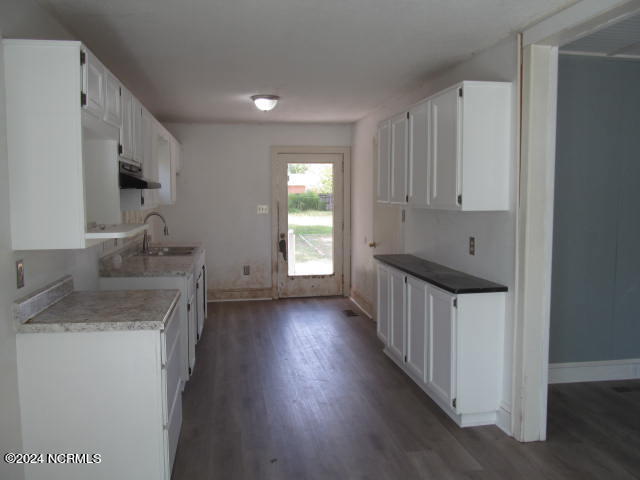 414 S Raleigh Street Property Photo 3