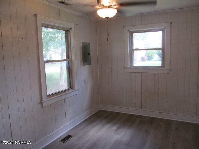 414 S Raleigh Street Property Photo 17