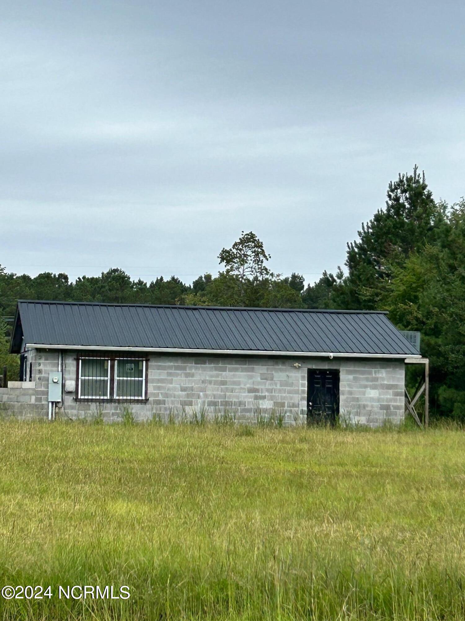 12958 Old Lake Road Property Photo 5