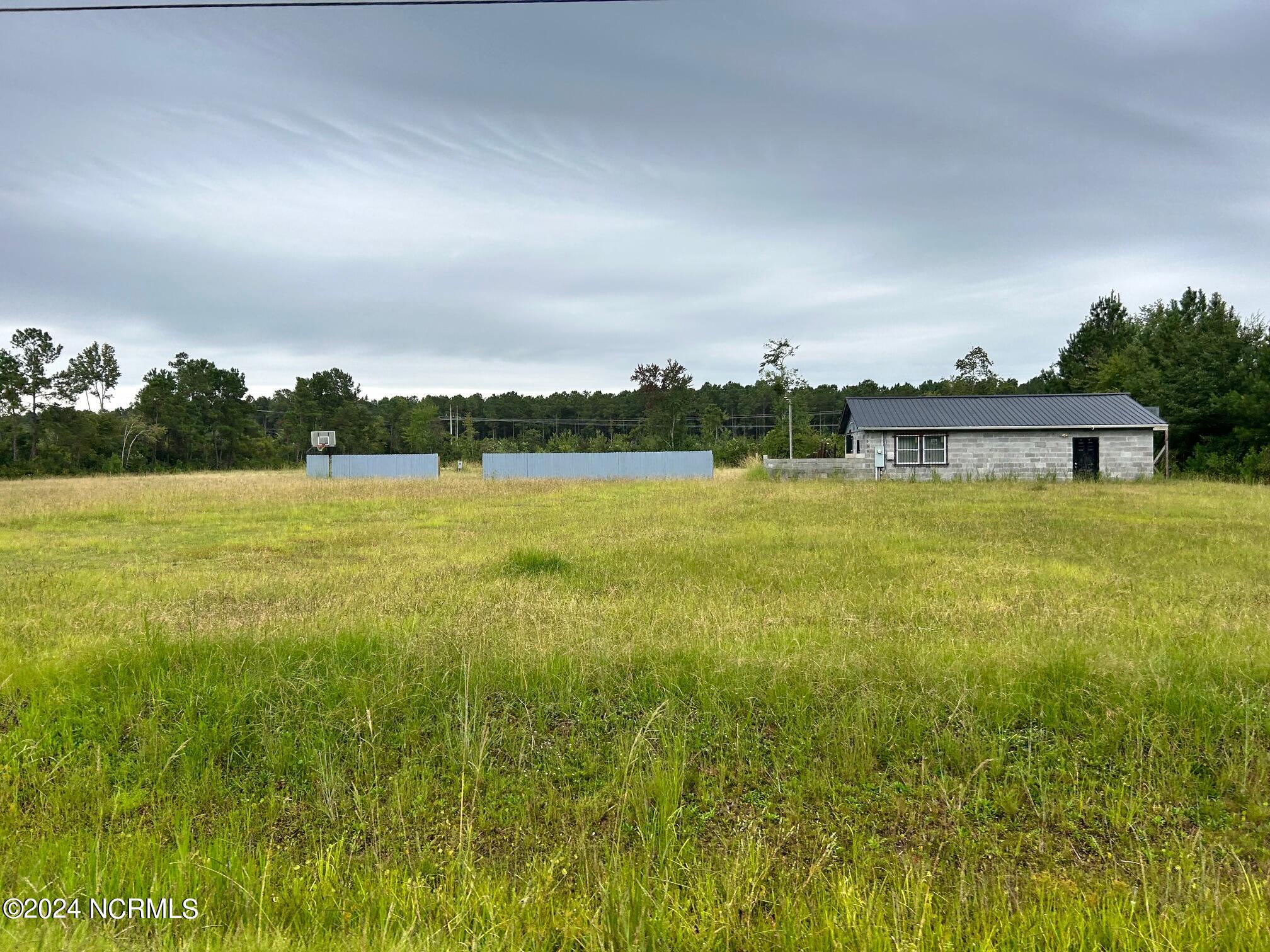 12958 Old Lake Road Property Photo 6
