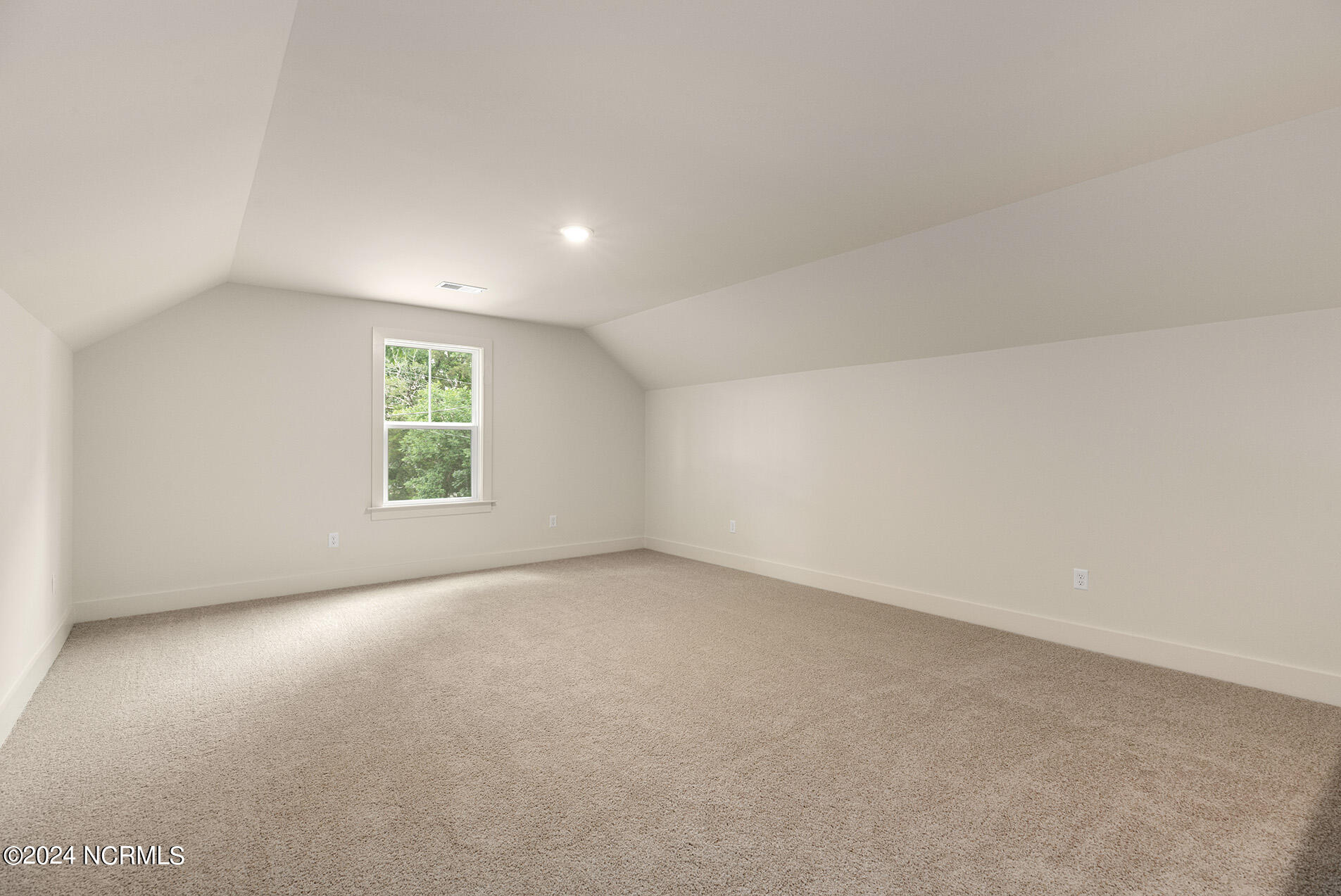 1110 Delaware Street Property Photo 35