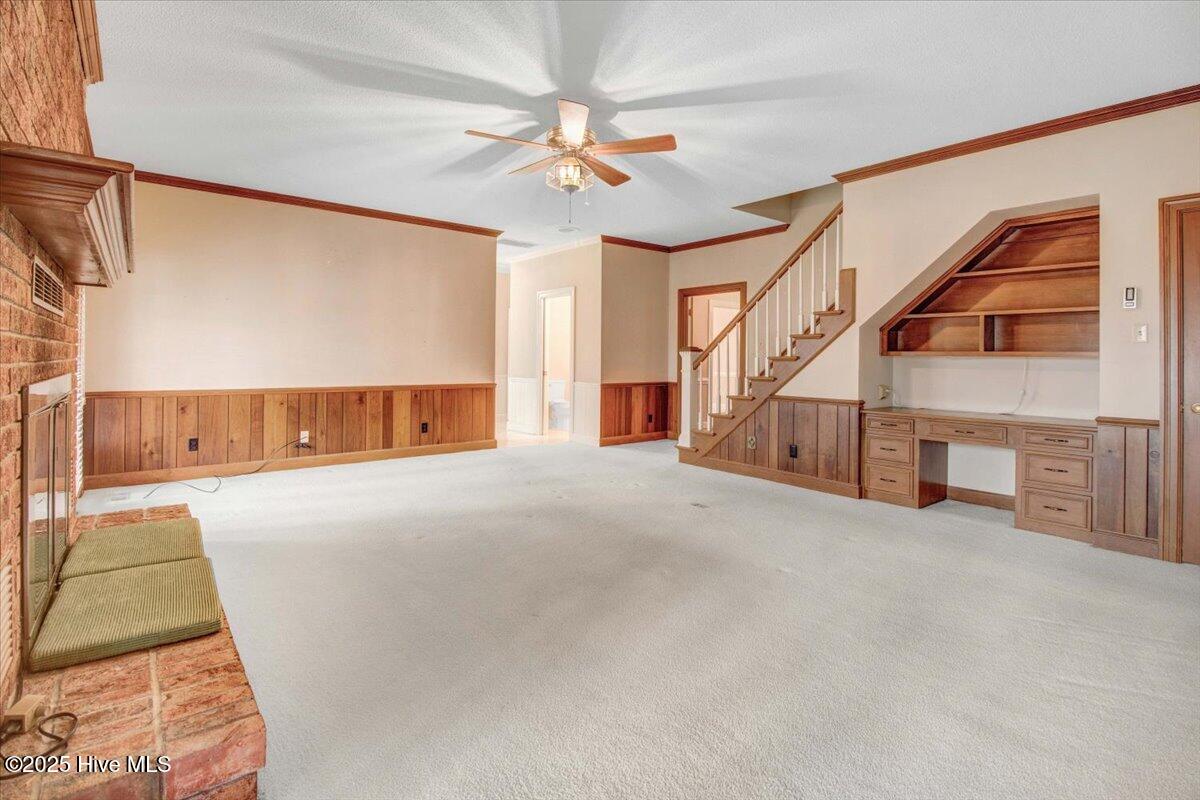 702 Hillcrest Drive Property Photo 11