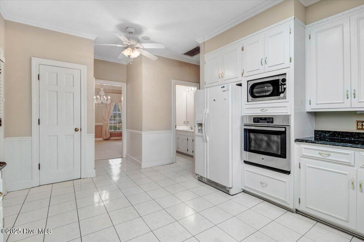 702 Hillcrest Drive Property Photo 20