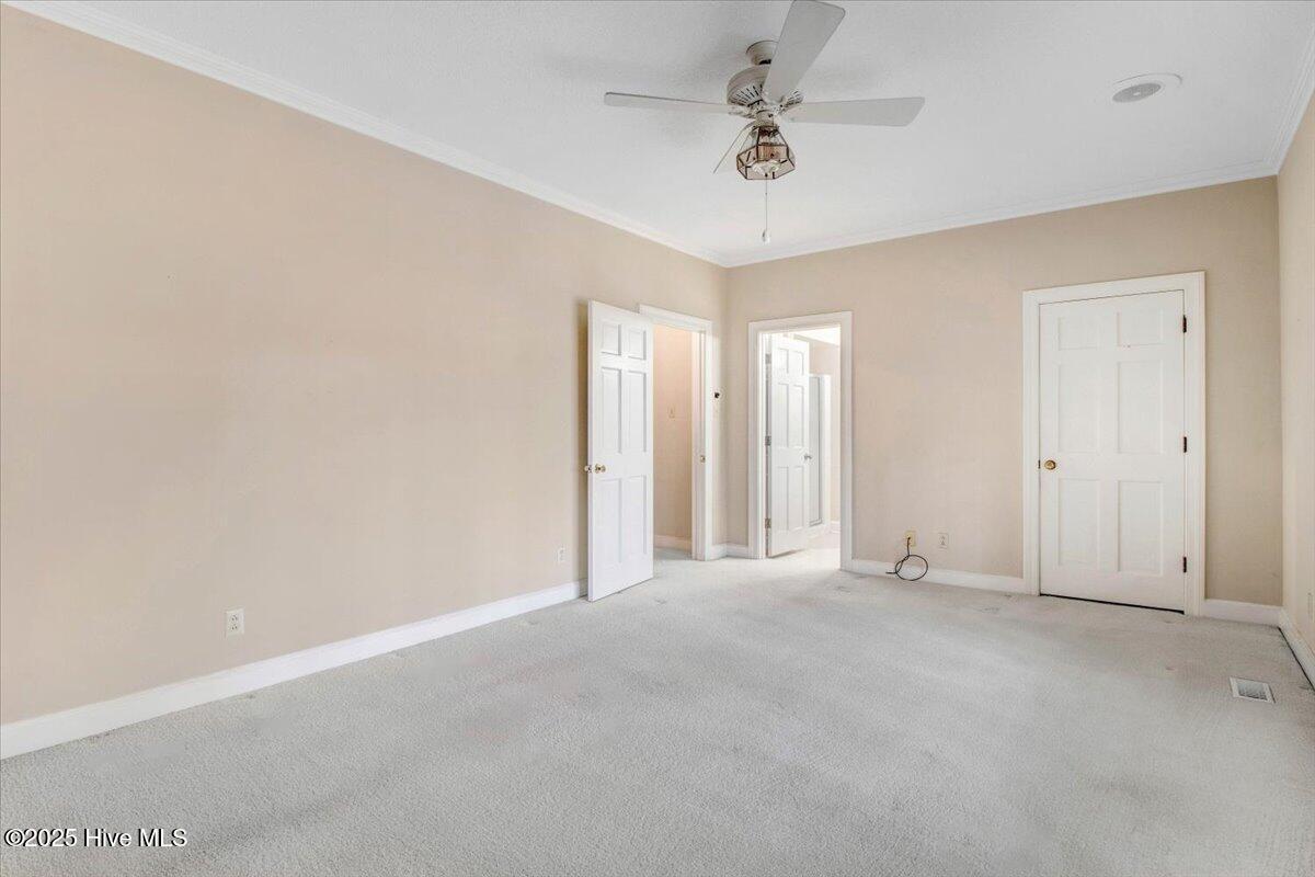 702 Hillcrest Drive Property Photo 22