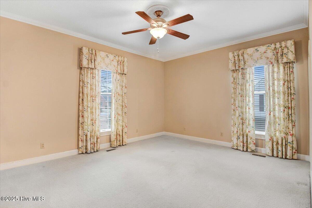 702 Hillcrest Drive Property Photo 24