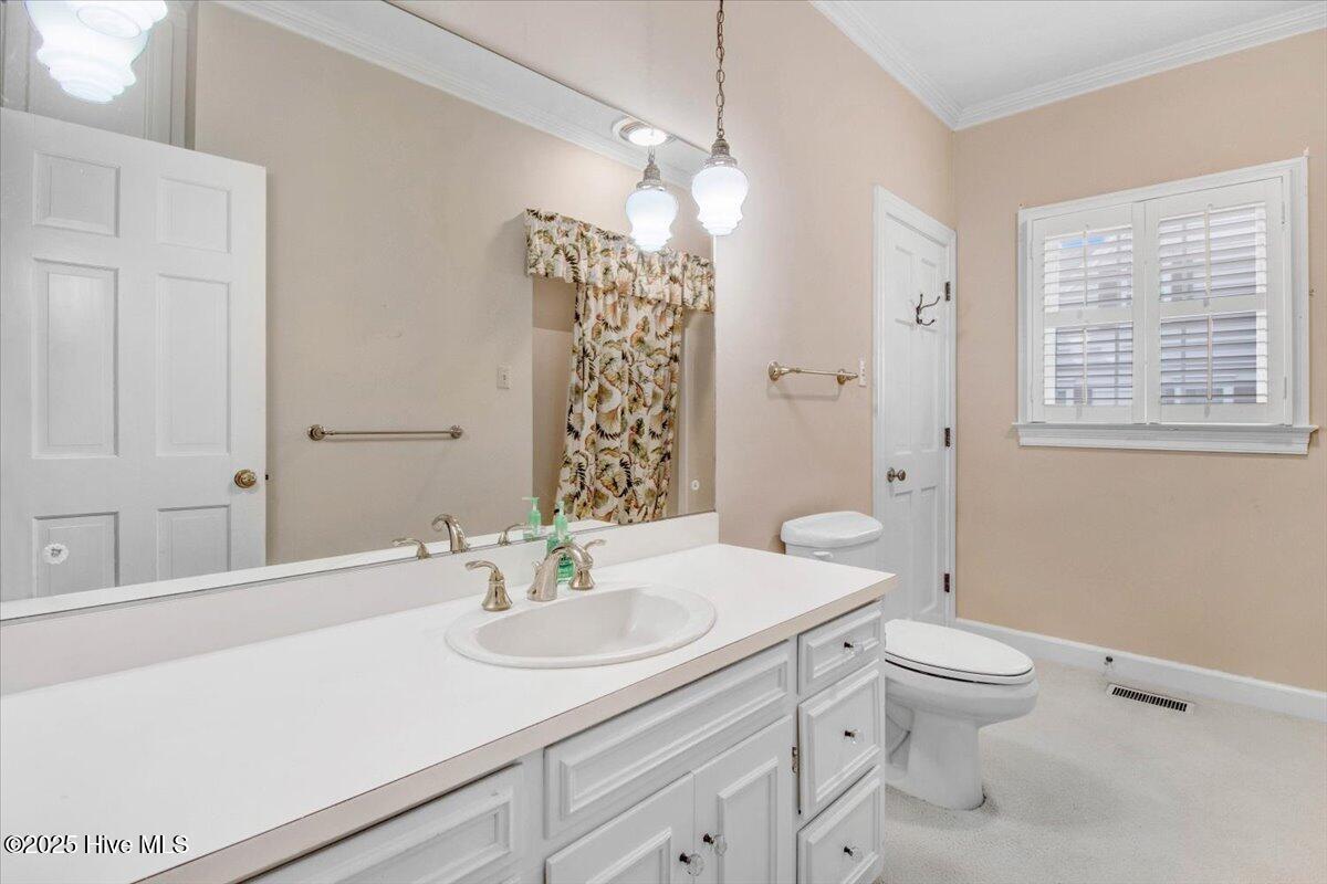 702 Hillcrest Drive Property Photo 25