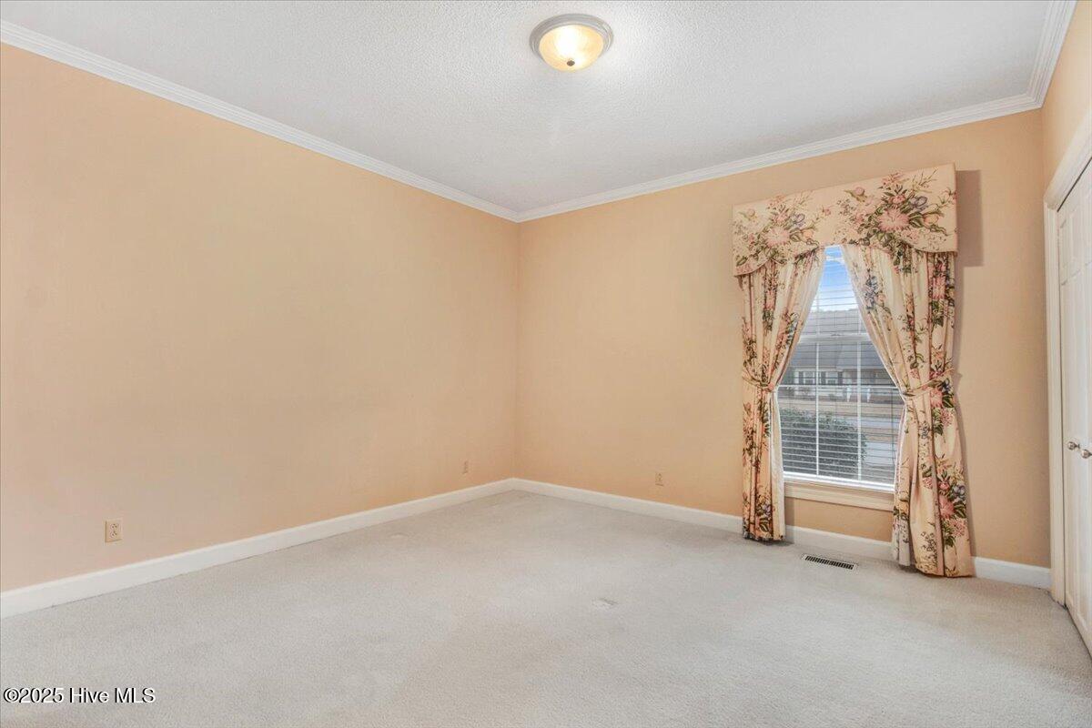 702 Hillcrest Drive Property Photo 26