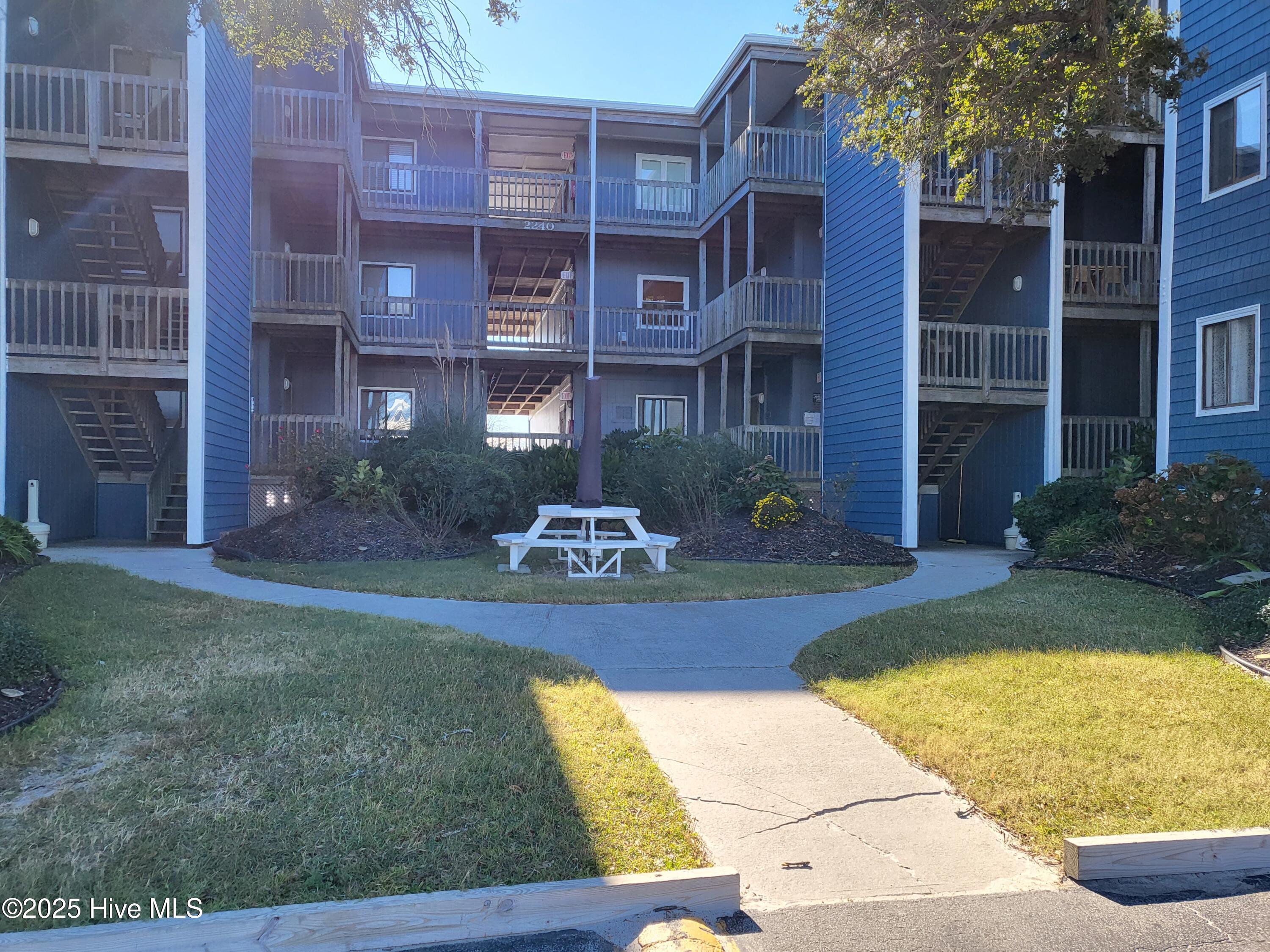 2174 New River Inlet Road 285 Property Photo 1