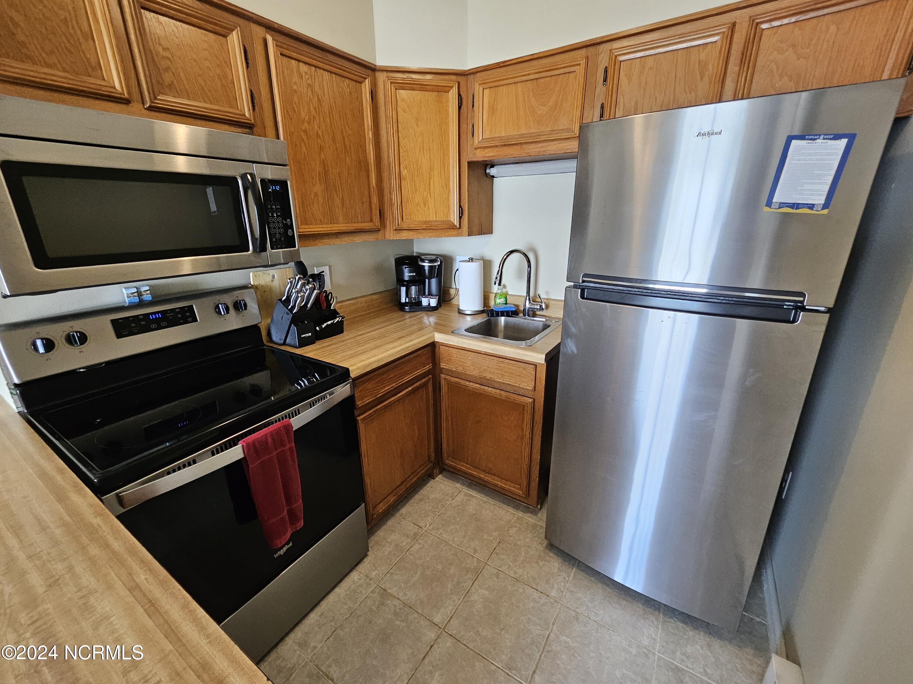 2174 New River Inlet Road 285 Property Photo 12