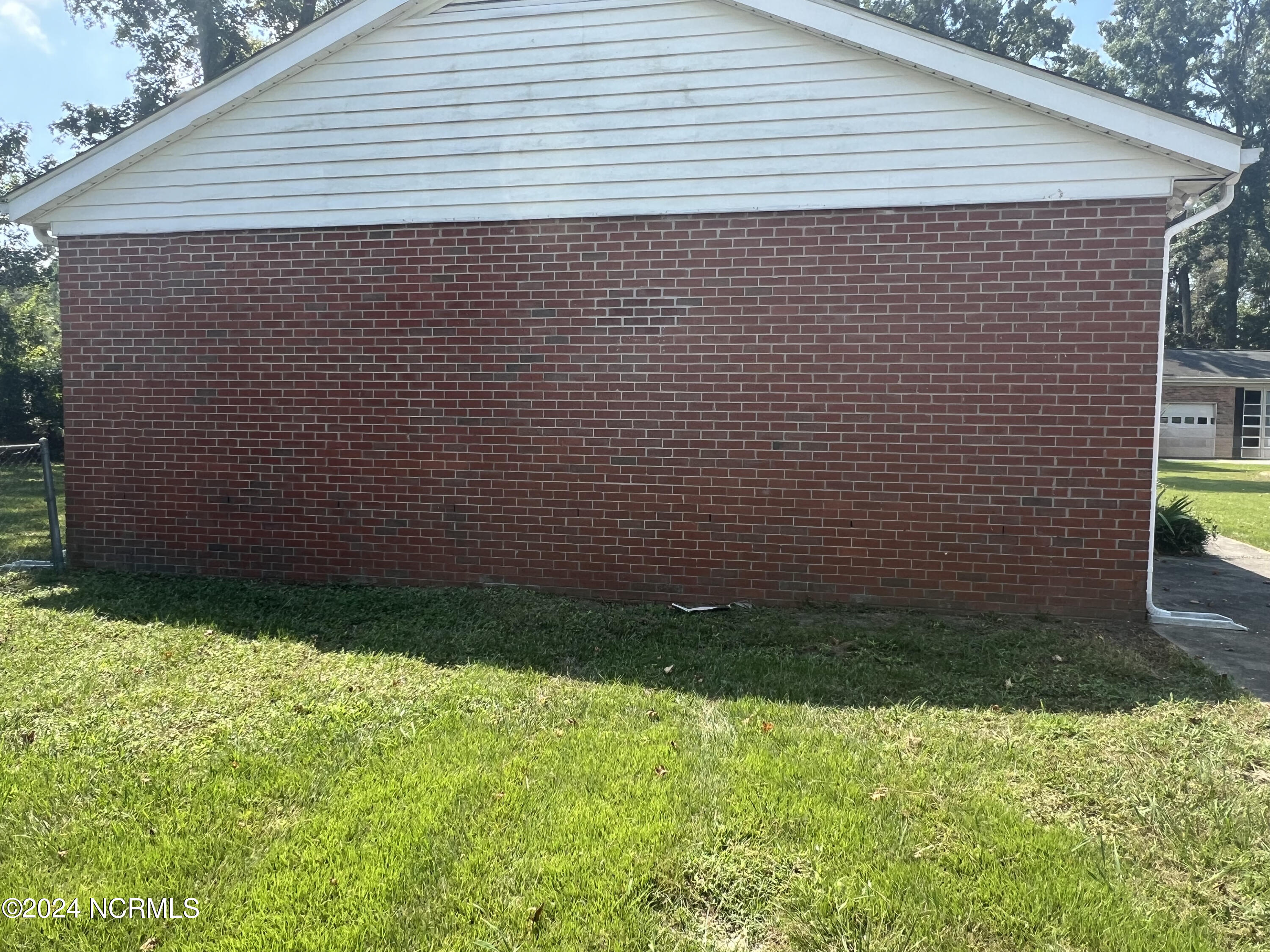 116 Christopher Drive Property Photo 3